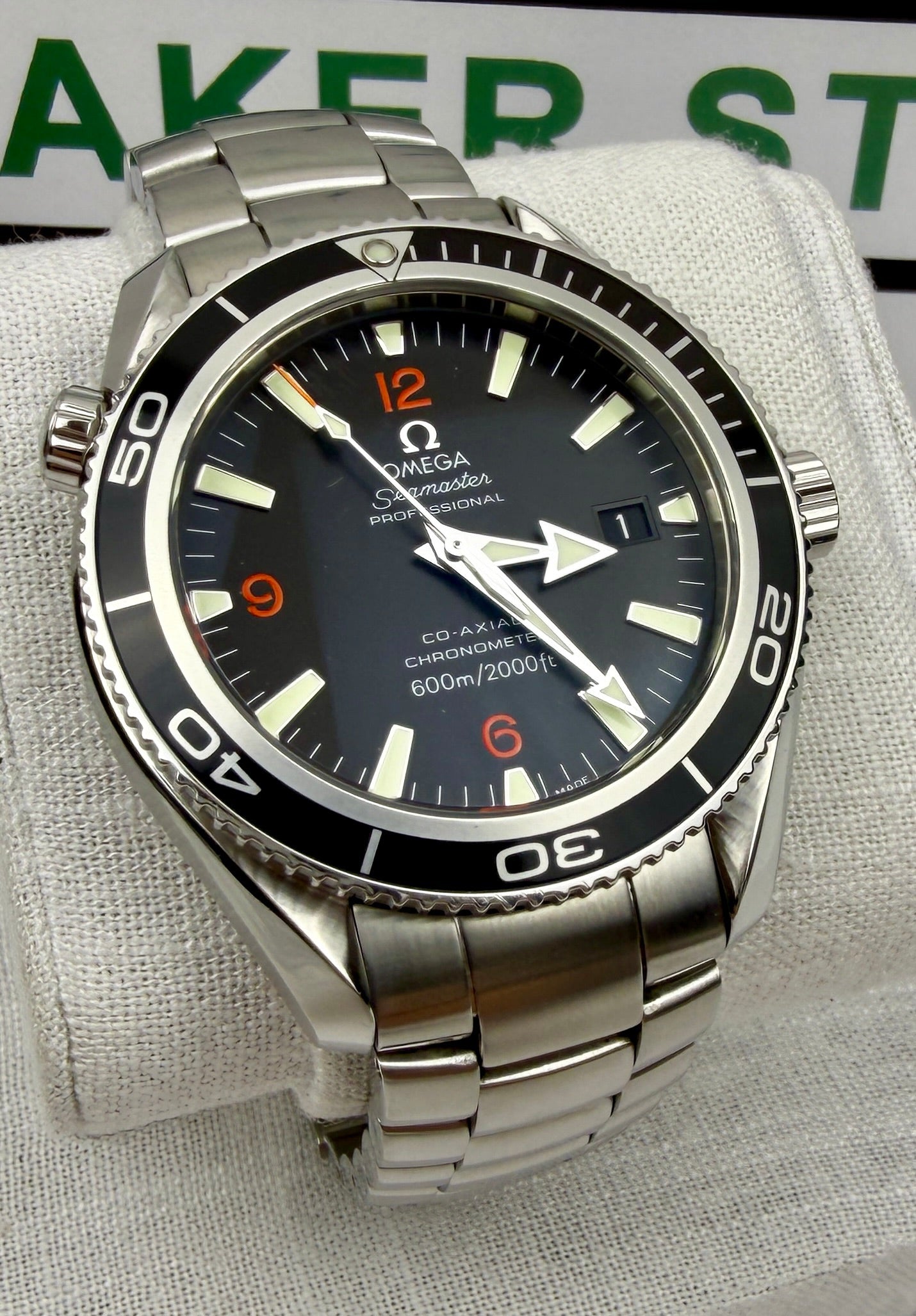 Case #231 — Omega Seamaster Planet Ocean Black  Ref. 2201.51.00