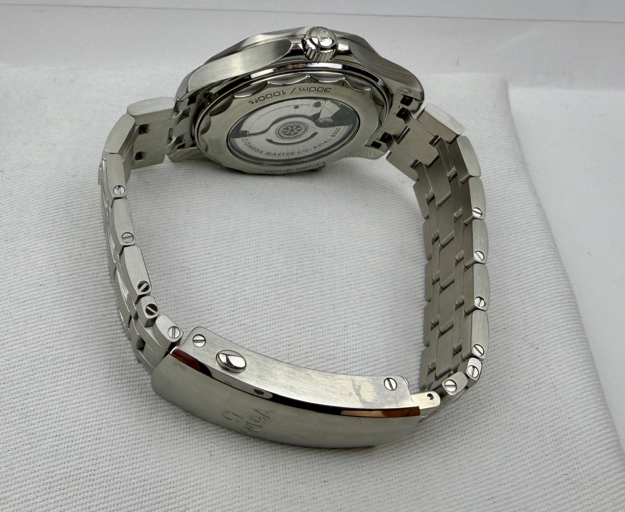 Case #236 — Omega Seamaster Professional 300M Blue  Ref. 210.30.42.20.03.001