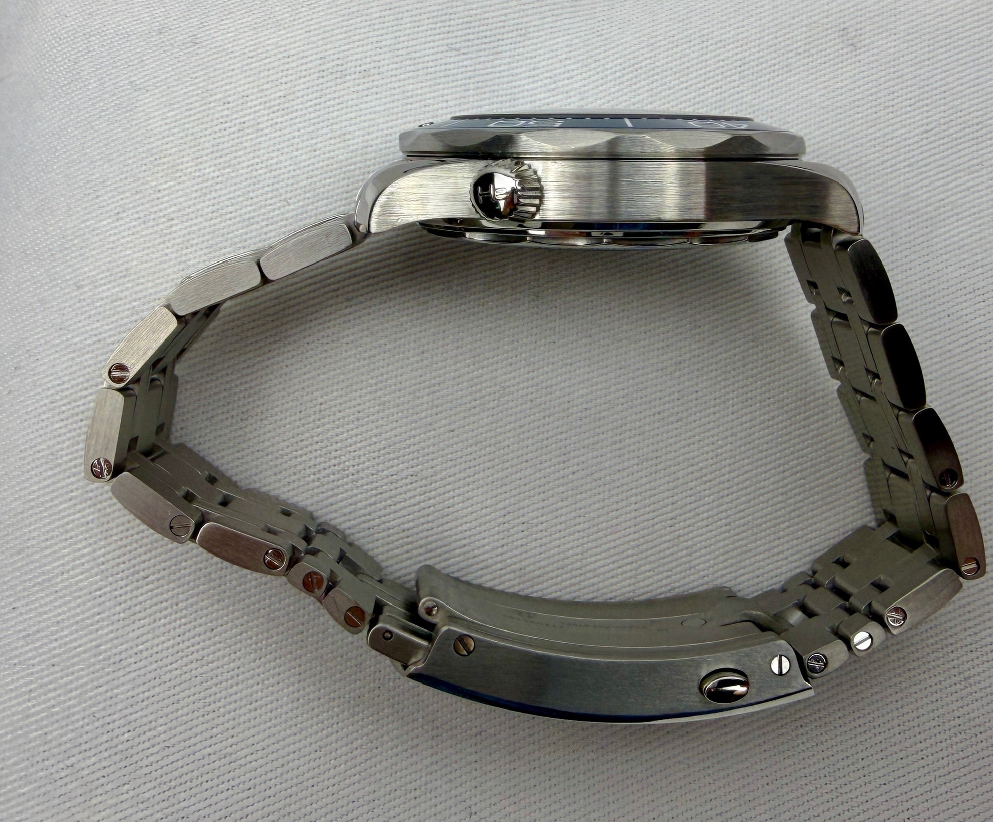 Case #236 — Omega Seamaster Professional 300M Blue  Ref. 210.30.42.20.03.001