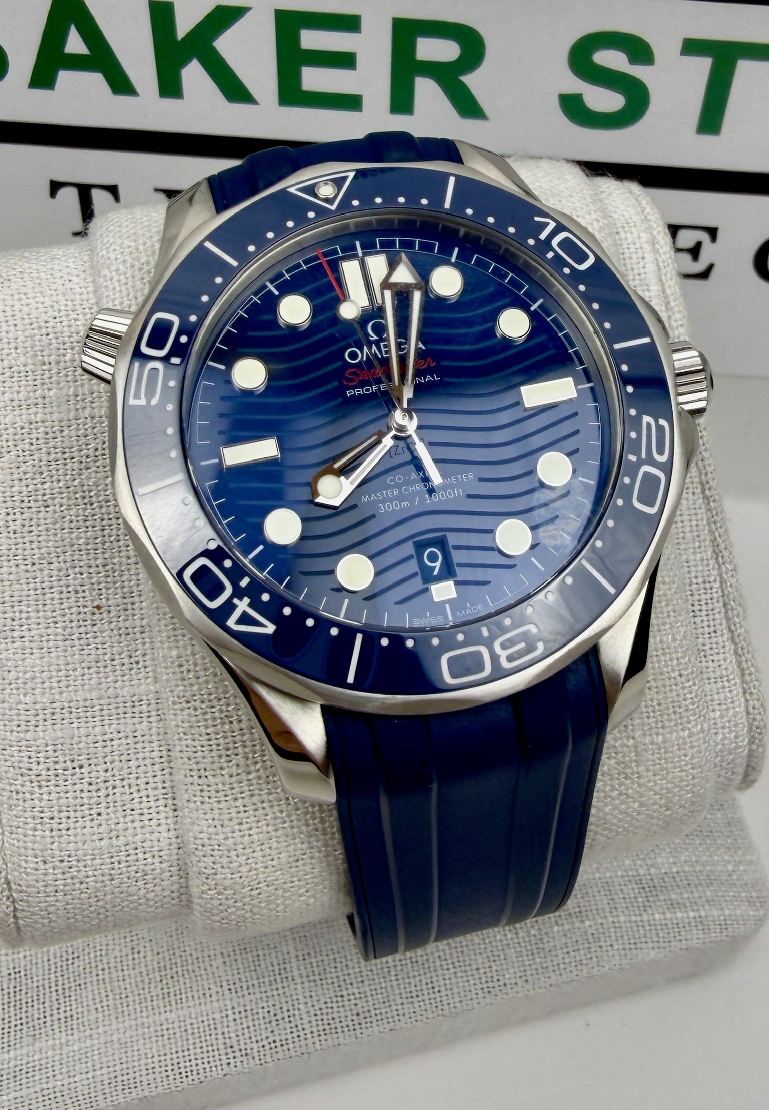 Case #238 — Omega Seamaster Professional 300M Blue  Ref. 210.32.42.20.03.001