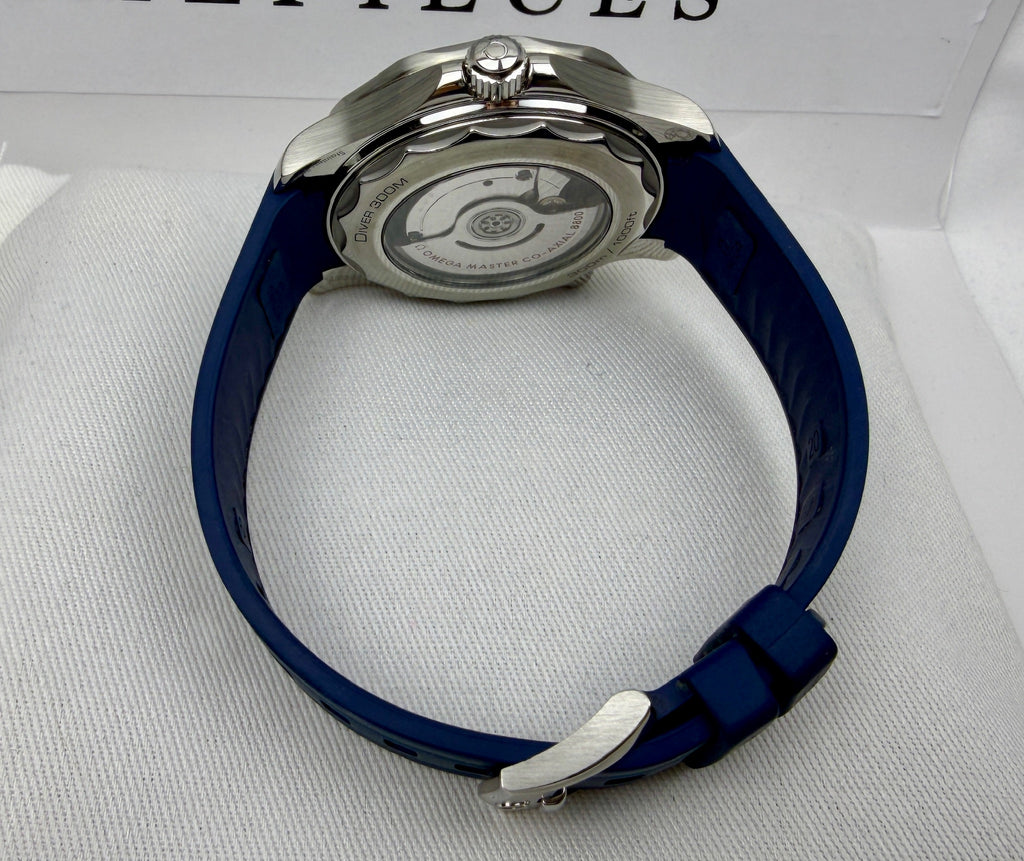 Case #238 — Omega Seamaster Professional 300M Blue  Ref. 210.32.42.20.03.001