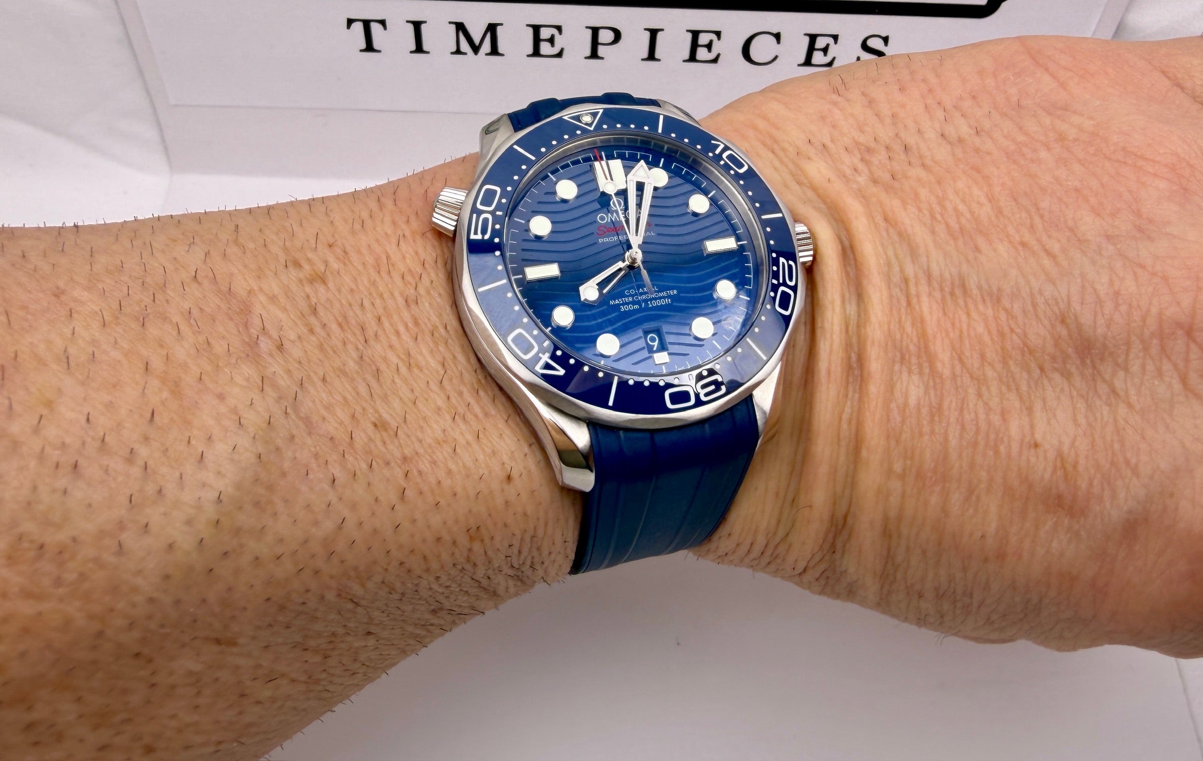 Case #238 — Omega Seamaster Professional 300M Blue  Ref. 210.32.42.20.03.001