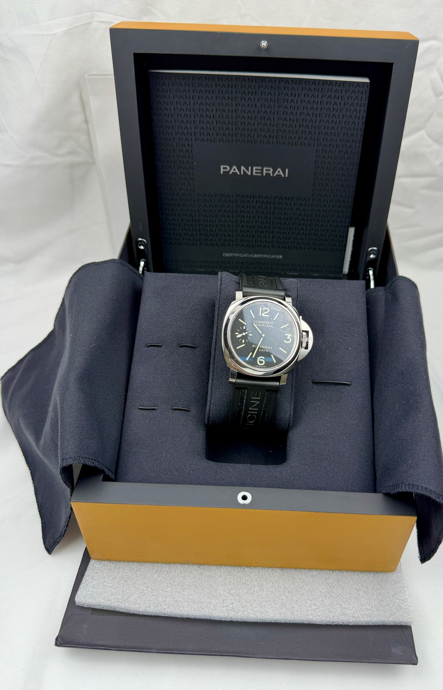 Case #239 — Panerai Luminor  Ref. PAM00510