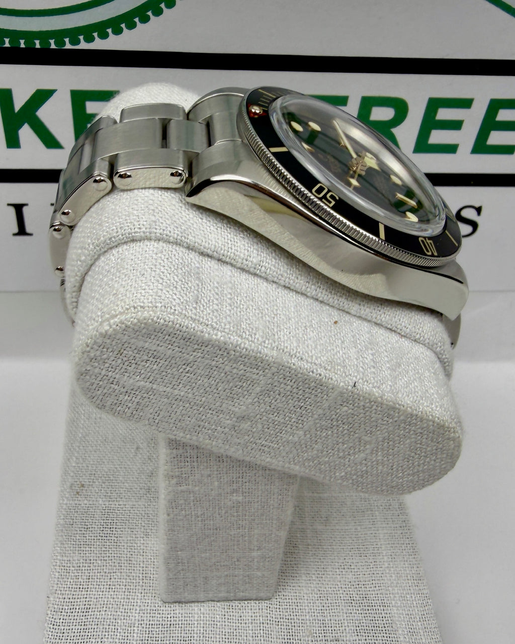 Case #241 — Tudor Black Bay Fifty-Eight  Ref. 79030N-001