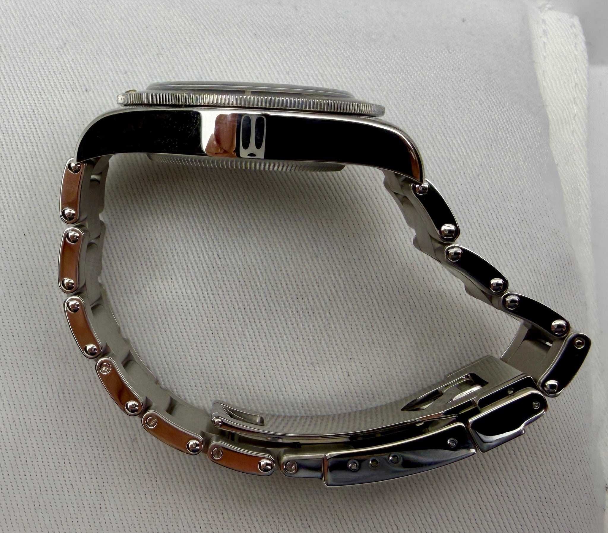 Case #241 — Tudor Black Bay Fifty-Eight  Ref. 79030N-001