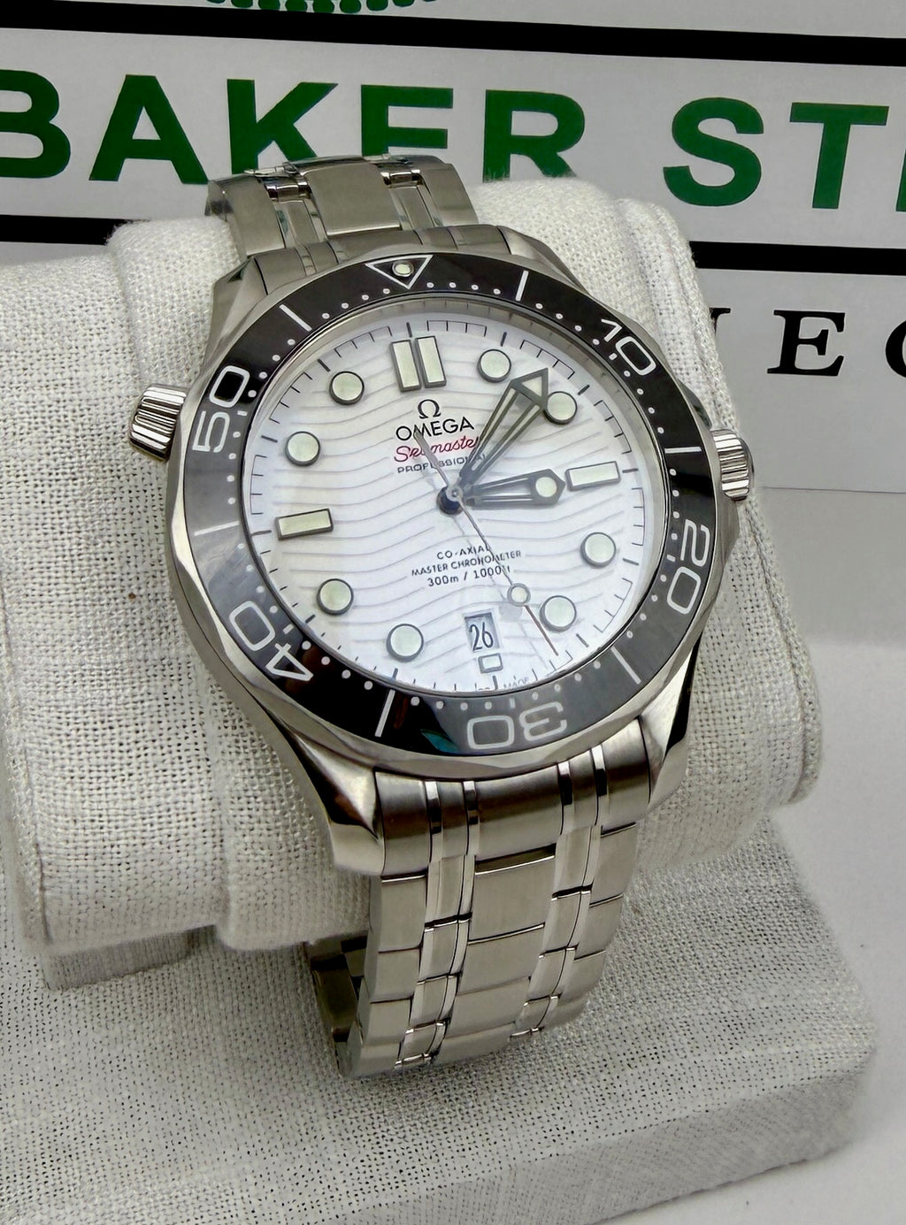 Case #235 — Omega Seamaster Professional 300M White  Ref. 210.30.42.20.04.001