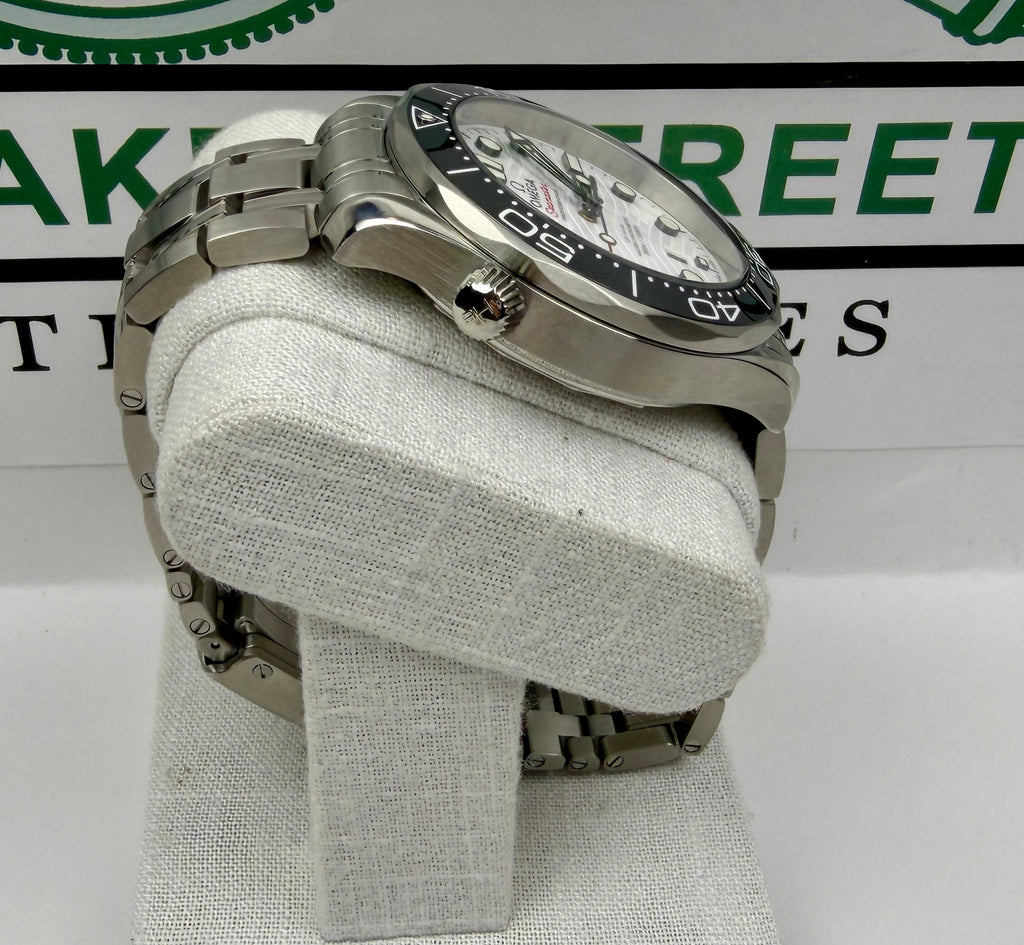 Case #235 — Omega Seamaster Professional 300M White  Ref. 210.30.42.20.04.001
