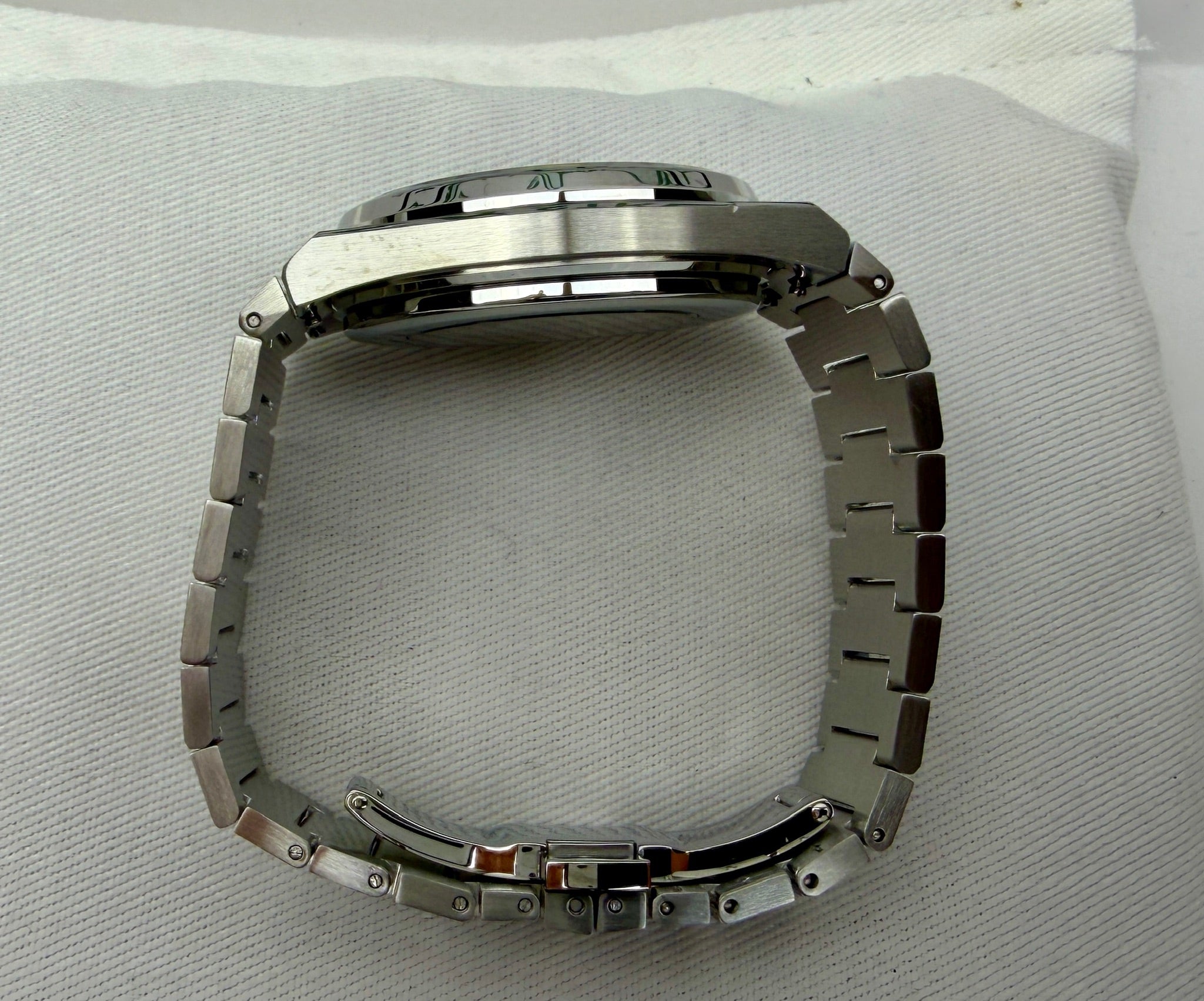 Case #315— Tissot PRX Powermatic 80 Blue Gradient Dial  Ref. T137.407.11.051.01