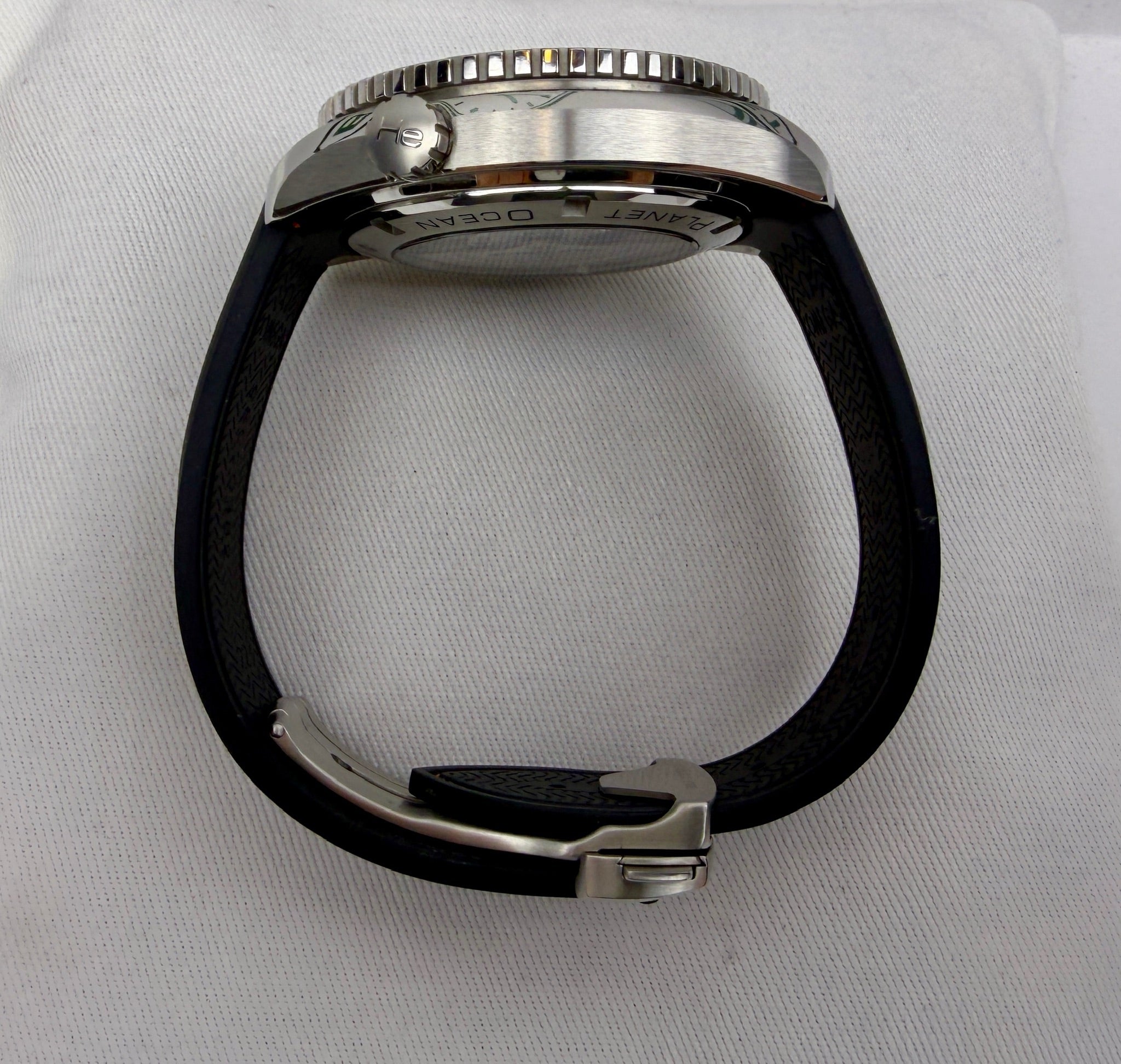 Case #266 — Omega Seamaster Planet Ocean 600M  Ref. 232.32.46.21.01.005