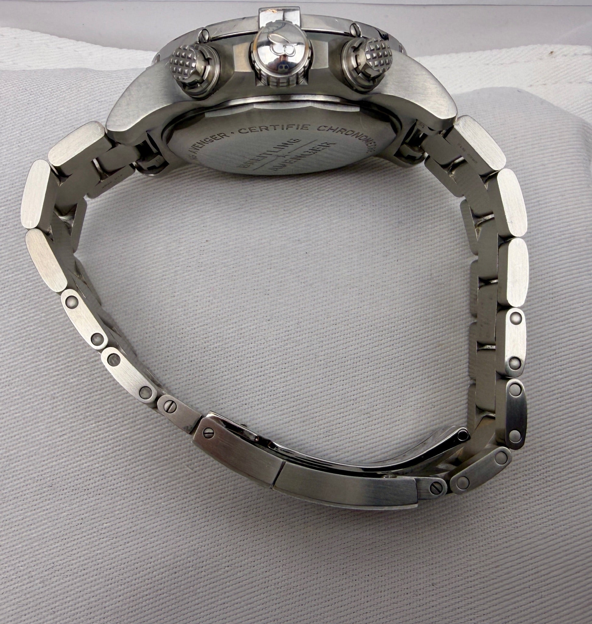 Case #281 — Breitling Avenger Chronograph 45  Ref. A13317