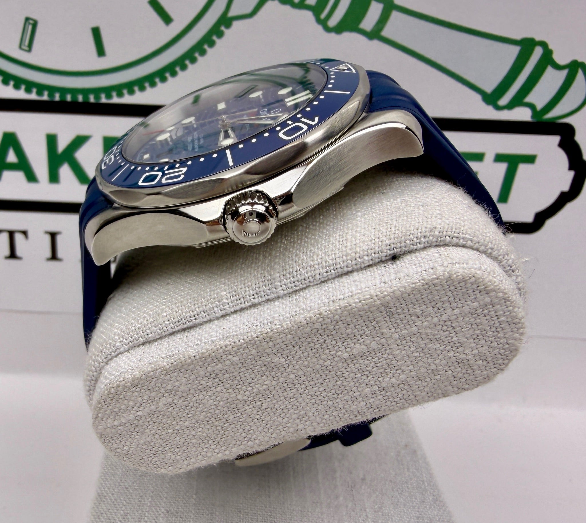 Case #299 — Omega Seamaster Diver 300M Blue on Rubber  Ref. 210.32.42.20.03.001