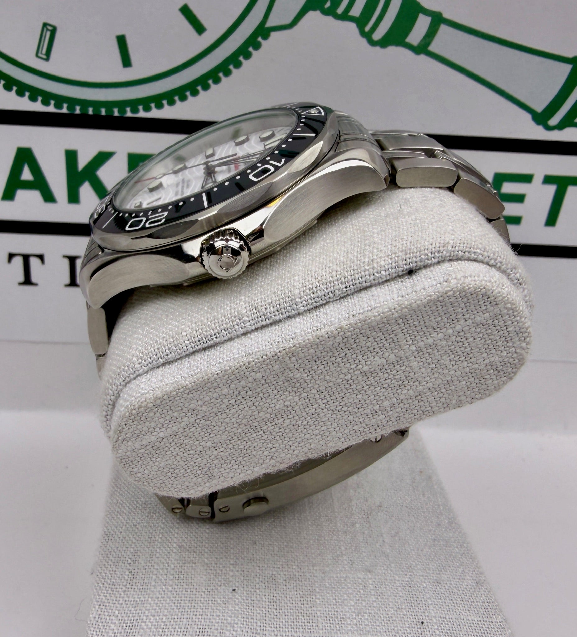 Case #301 — Omega Seamaster Diver 300M White Dial  Ref. 210.30.42.20.04.001