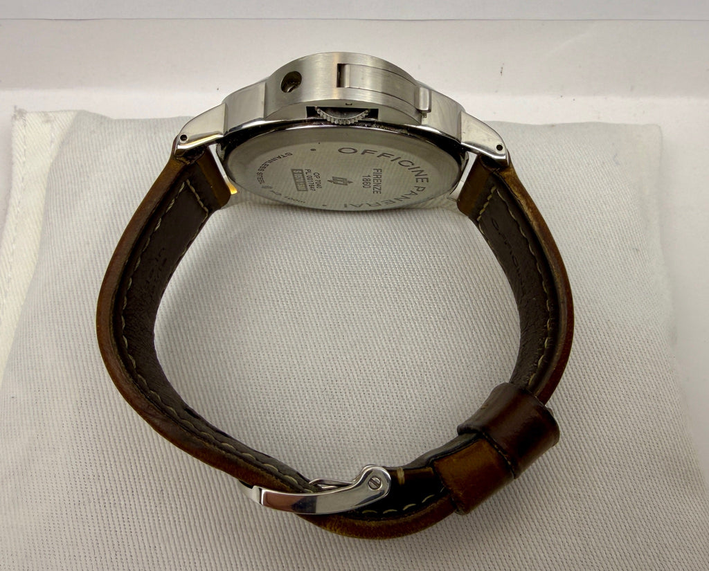 Case #304 — Panerai Luminor Marina Logo White Dial  Ref. PAM00778