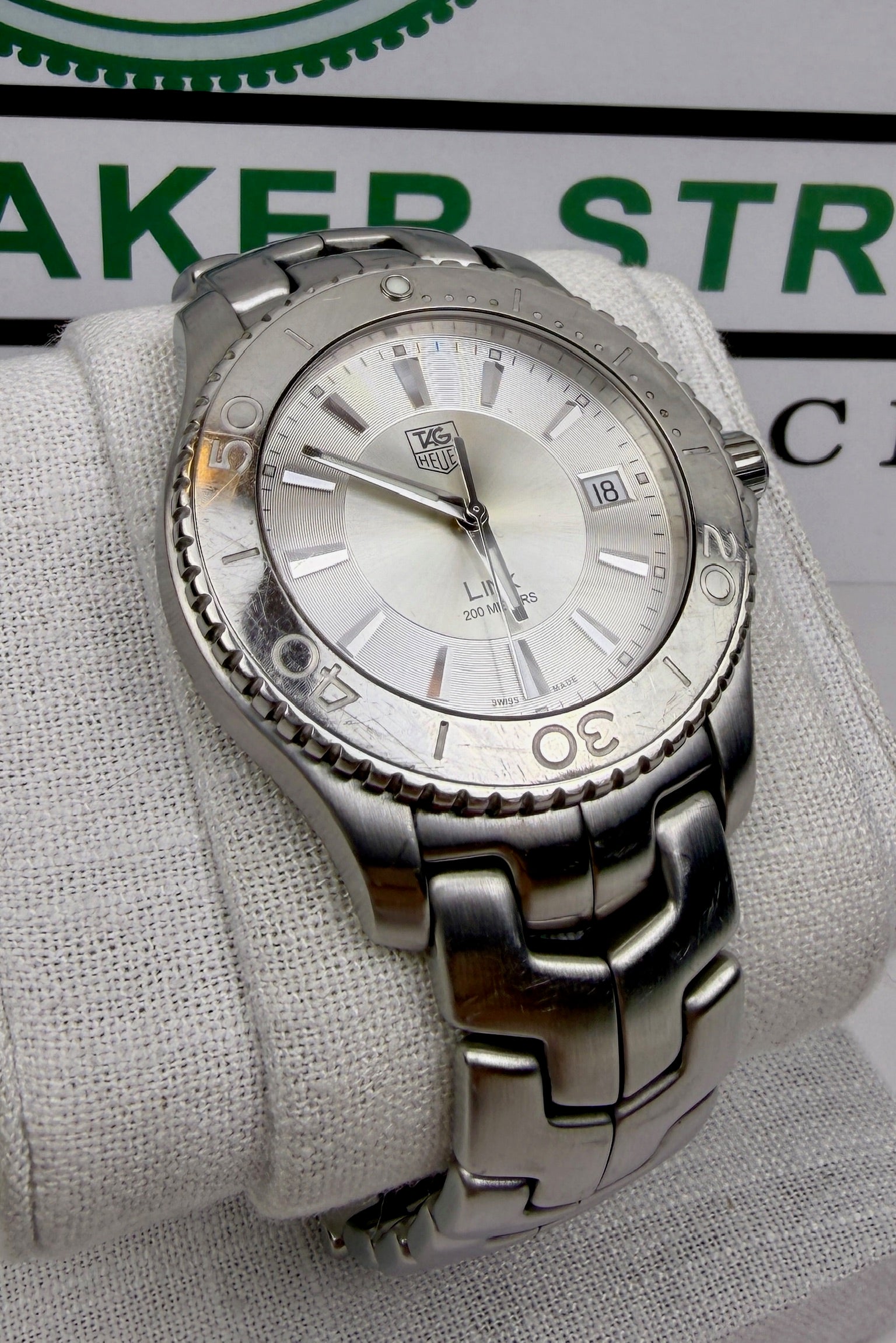 Case #306 — TAG Heuer Link Quartz Silver Dial  Ref. WJ1111.BA0