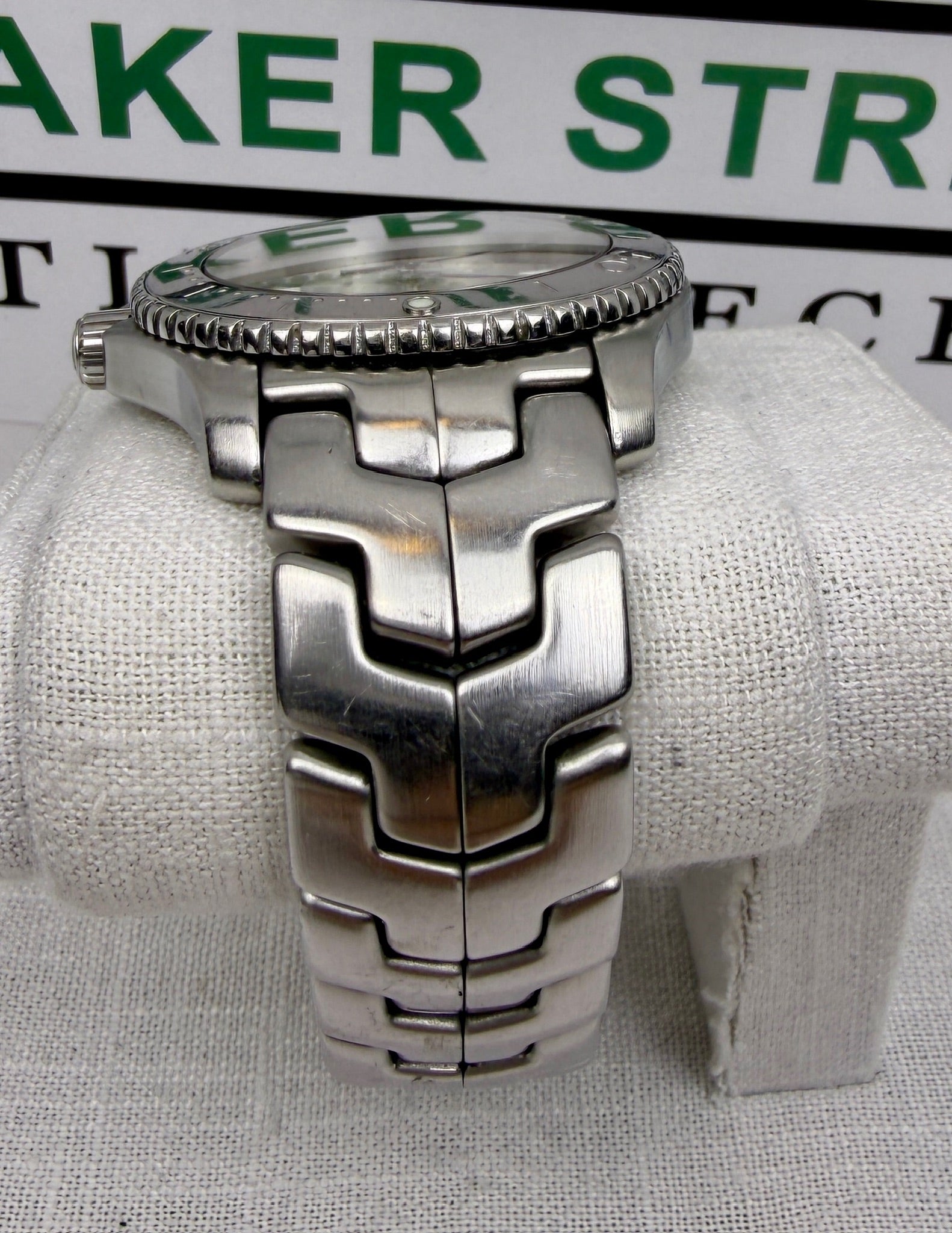 Case #306 — TAG Heuer Link Quartz Silver Dial  Ref. WJ1111.BA0