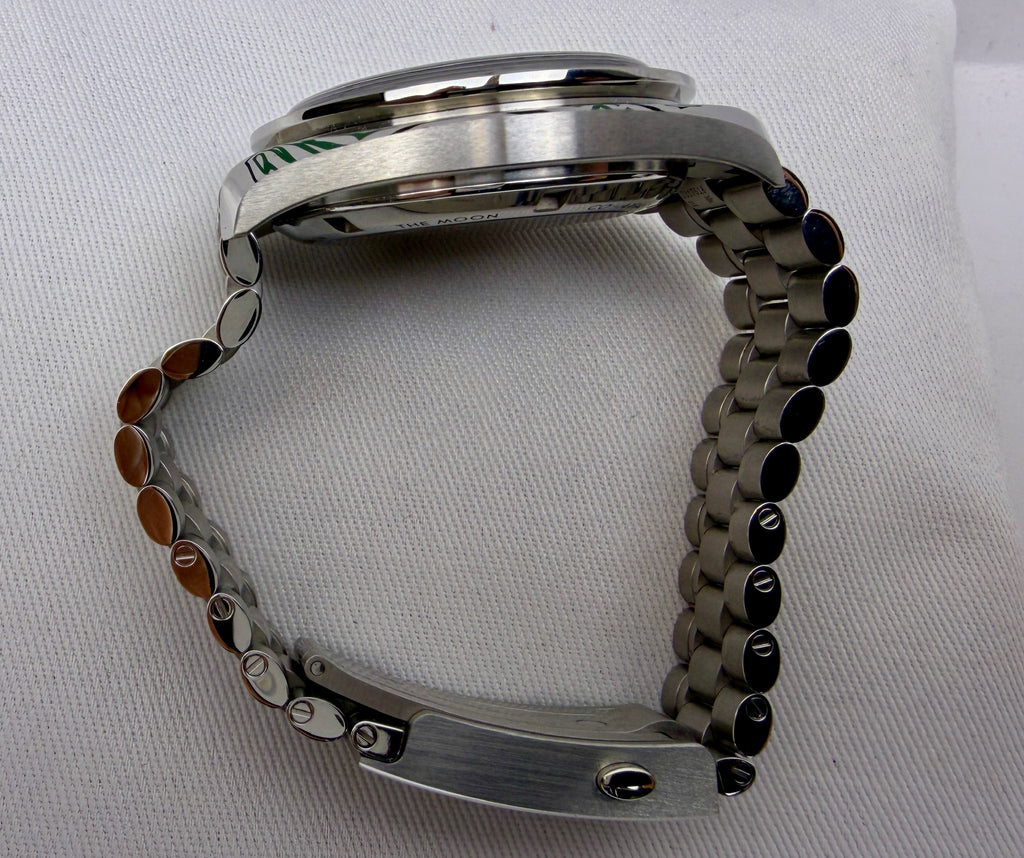 Case #319 — Omega Speedmaster Moonwatch Professional “Reverse Panda”  Ref. 310.30.42.50.01.004
