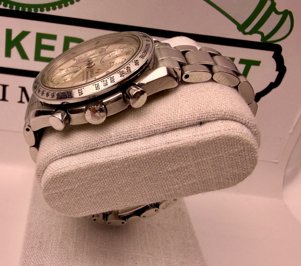 Case #318 — Omega Speedmaster Reduced 39mm Silver Dial  Ref. 3513.30