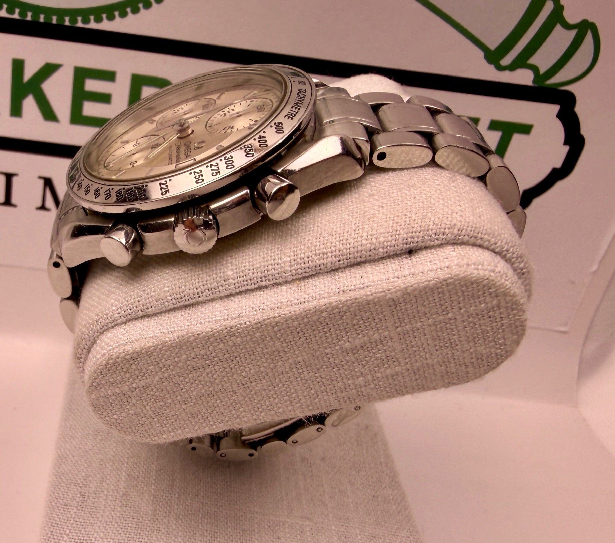 Case #318 — Omega Speedmaster Reduced 39mm Silver Dial  Ref. 3513.30