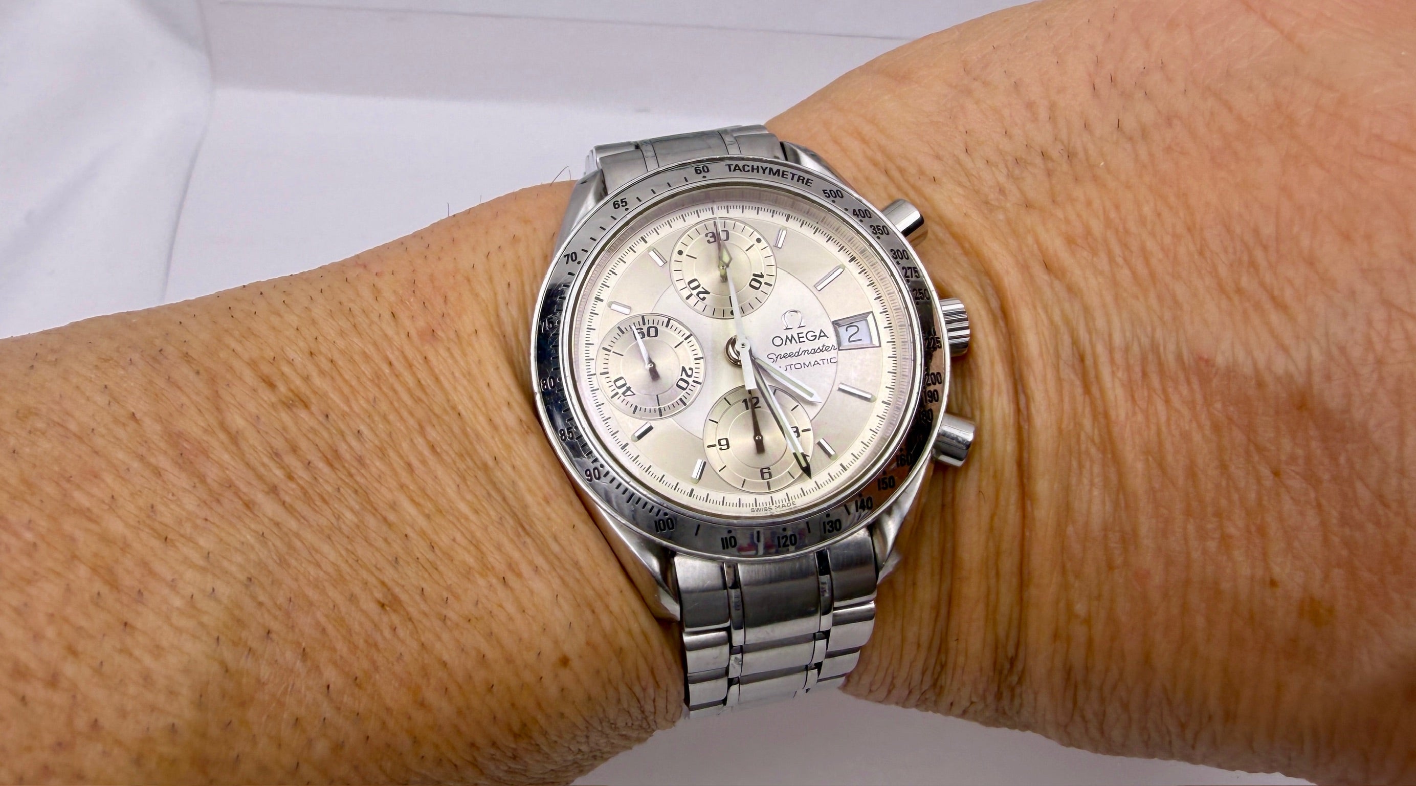 Case #318 — Omega Speedmaster Reduced 39mm Silver Dial  Ref. 3513.30