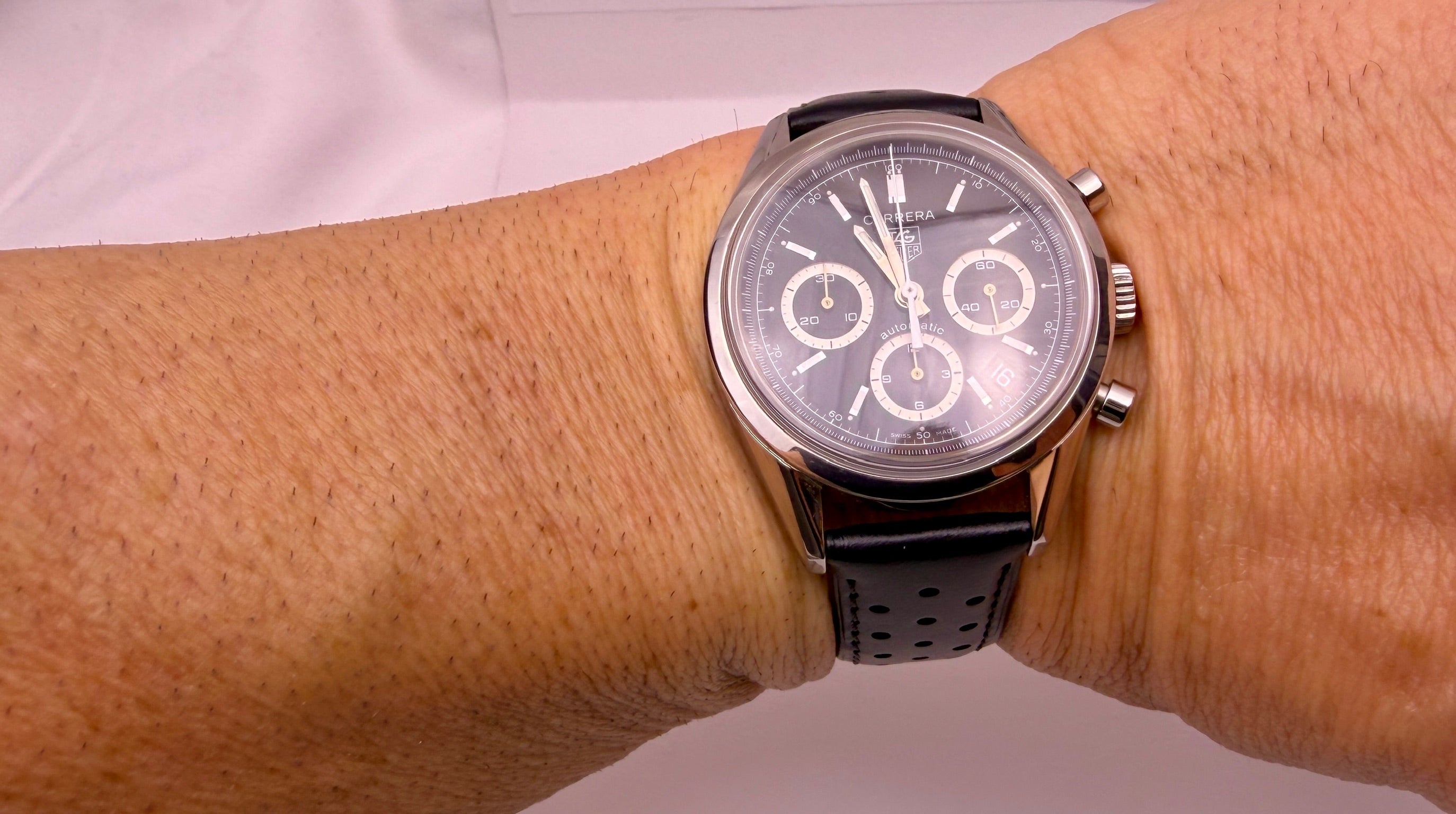 Case #333 — TAG Heuer Carrera Chronograph Black Ref. CV2113