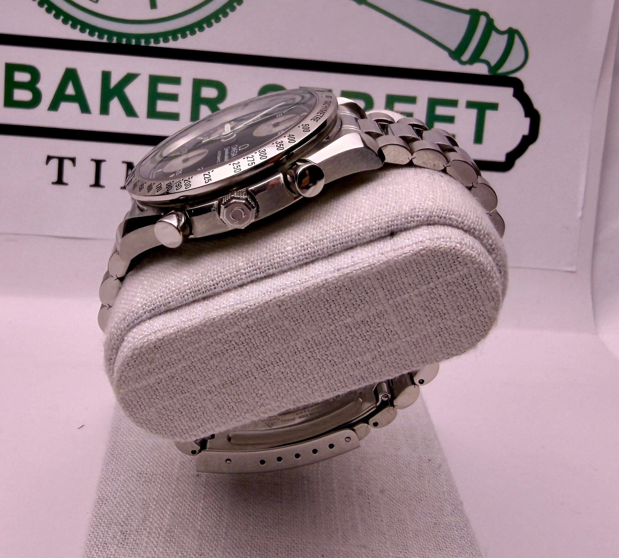 Case #353 — Omega Speedmaster Date 39MM “Reverse Panda” Ref. 3511.50