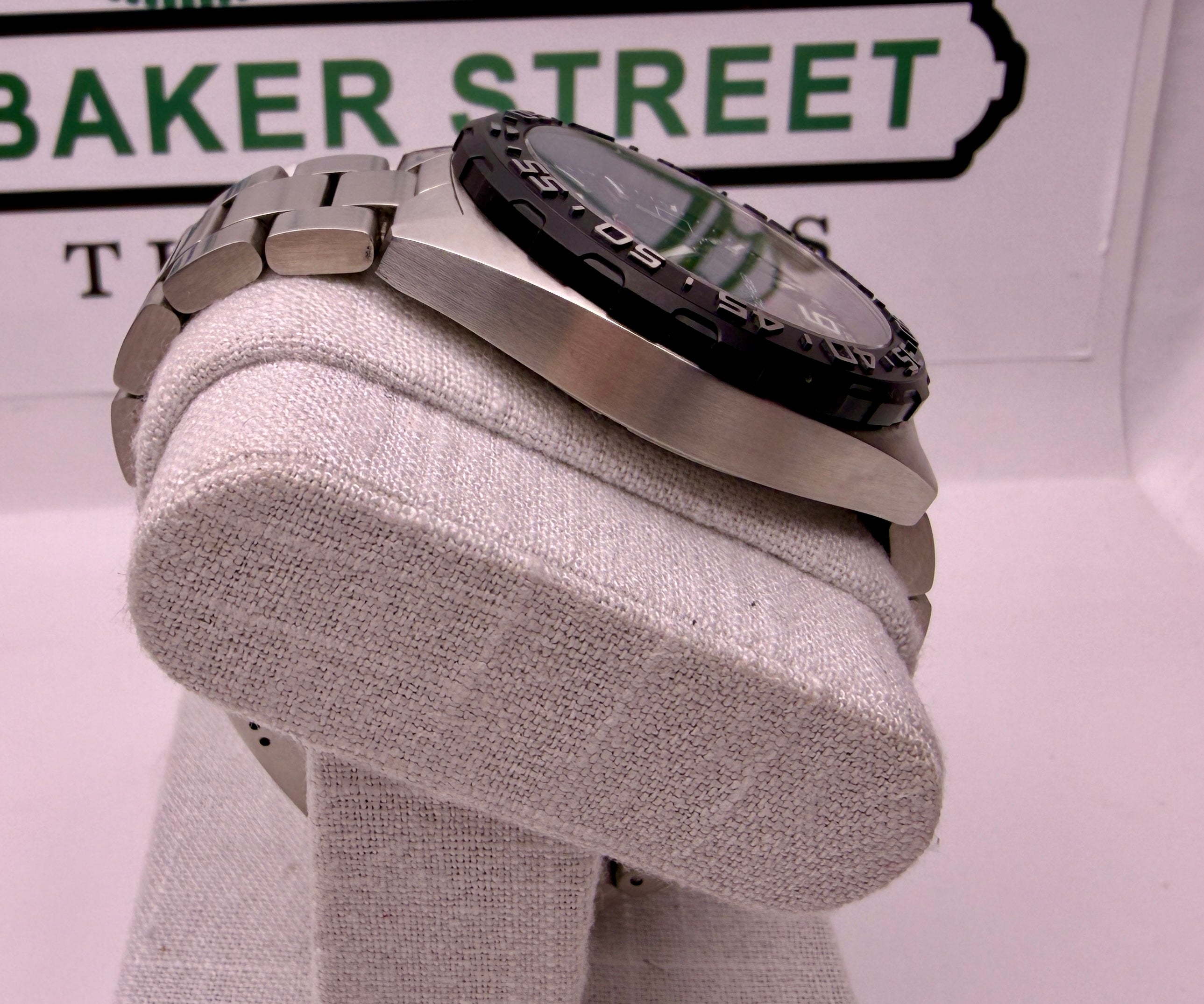 Case #352 — TAG Heuer Formula 1 Quartz Black Ref. WAZ1110