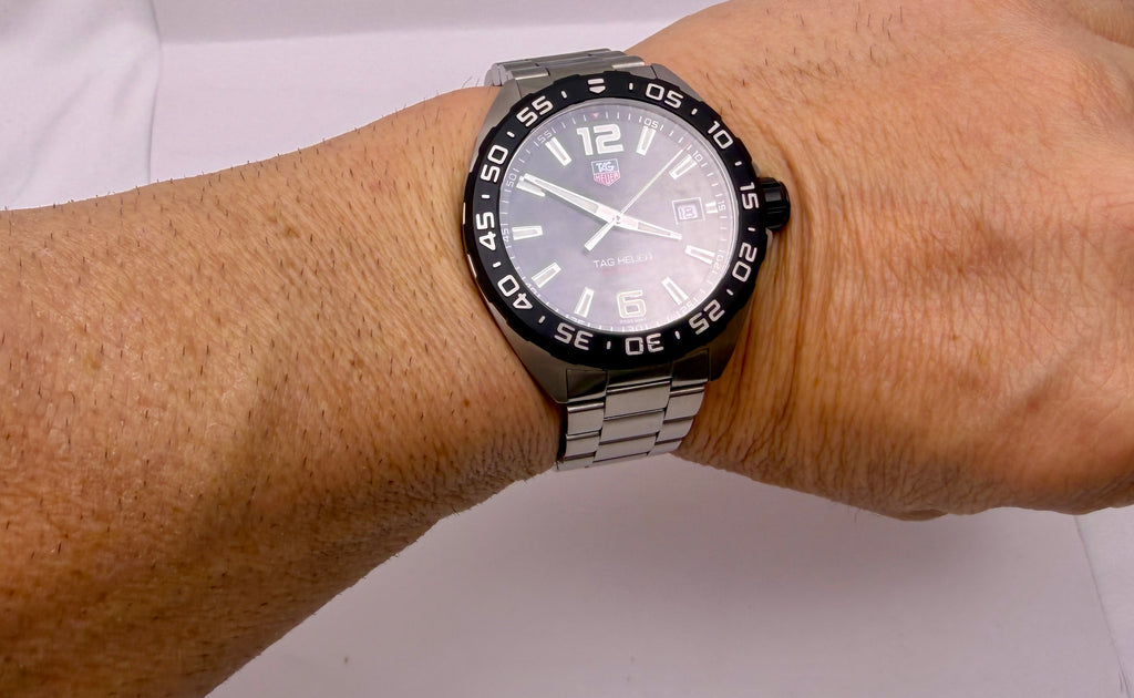 Case #352 — TAG Heuer Formula 1 Quartz Black Ref. WAZ1110