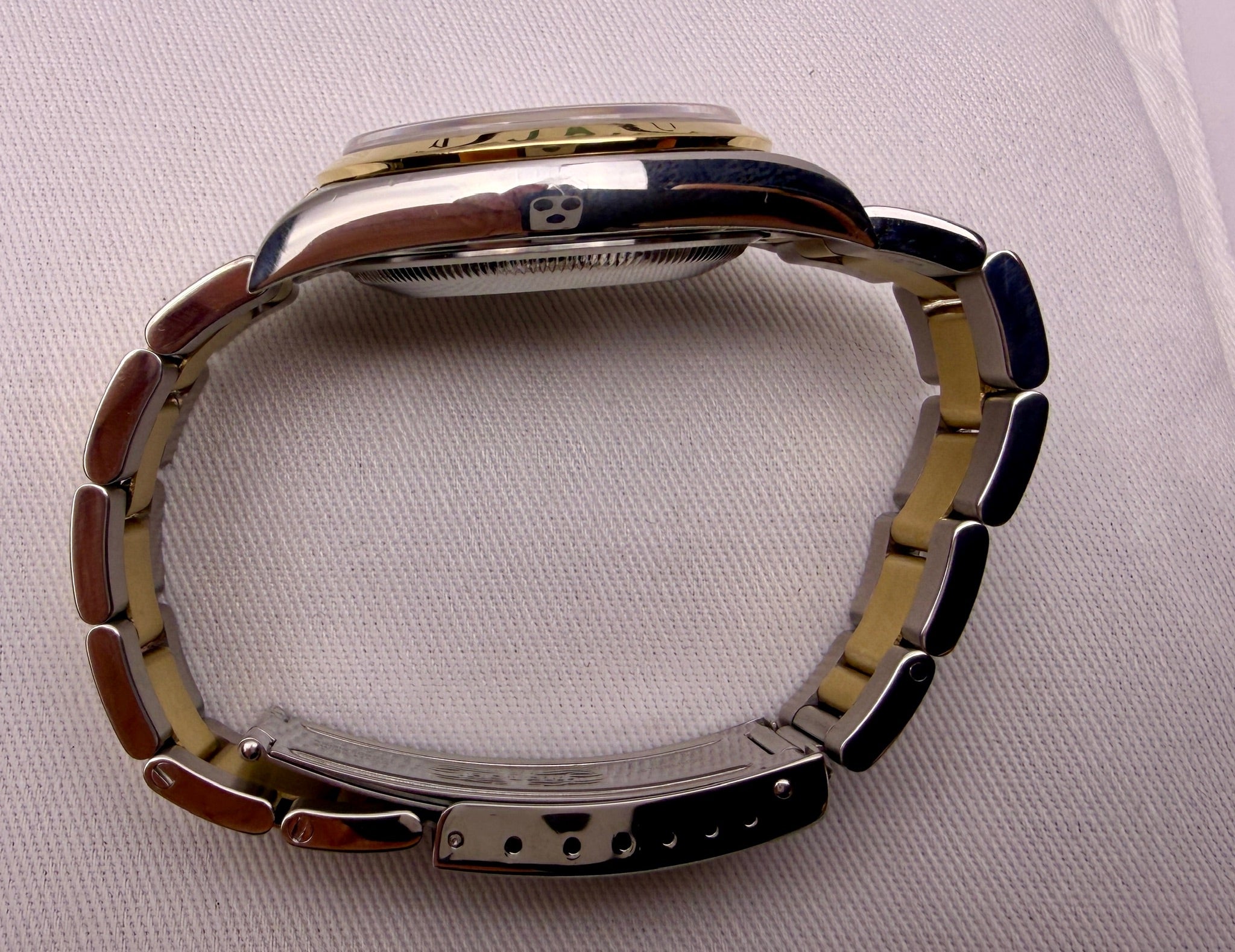 Case #365 — Rolex Oyster Perpetual Date Gold/Steel White Dial Ref. 15203