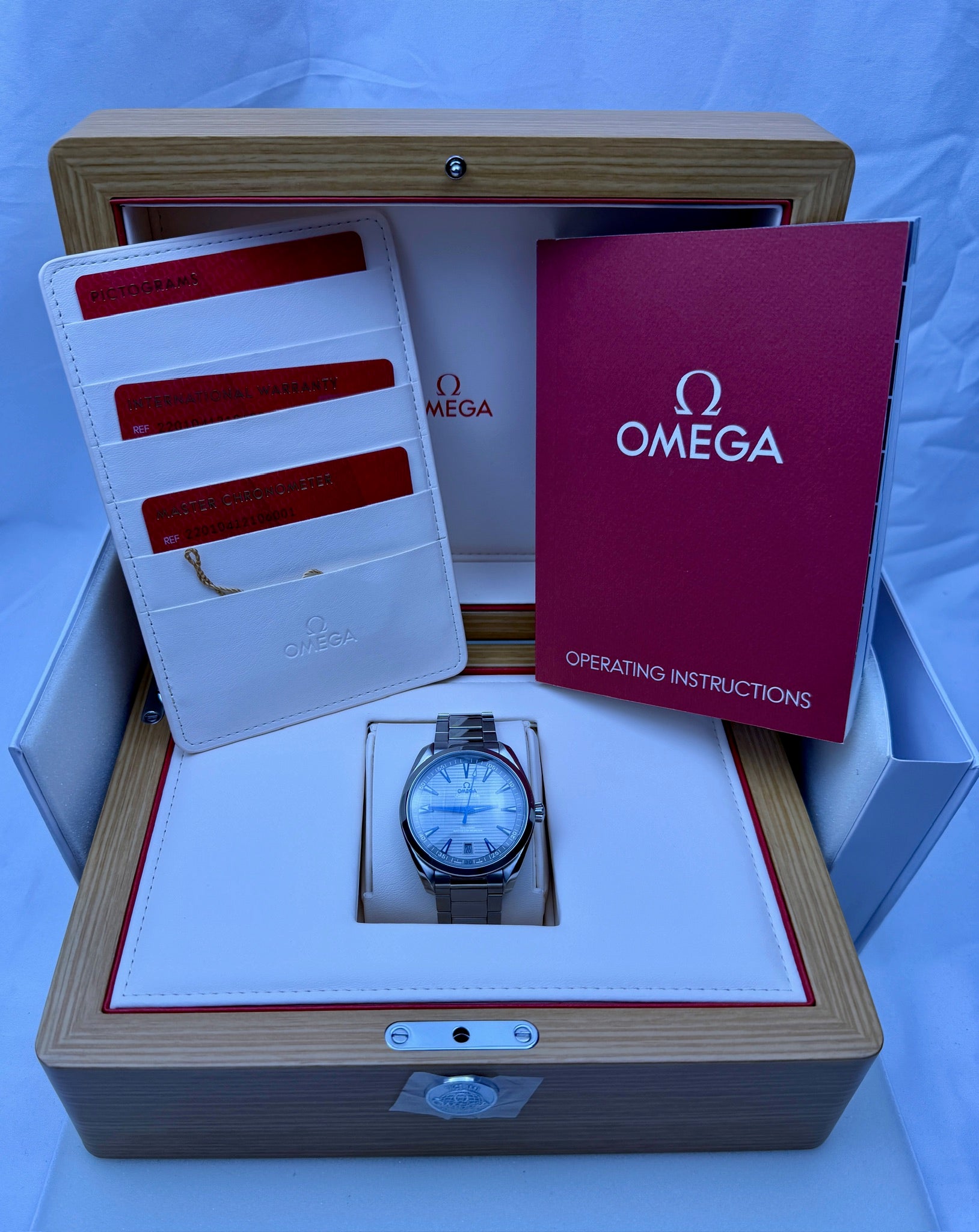 Case #373 — Omega Seamaster Aqua Terra 41MM Grey Ref. 220.10.41.21.06.001