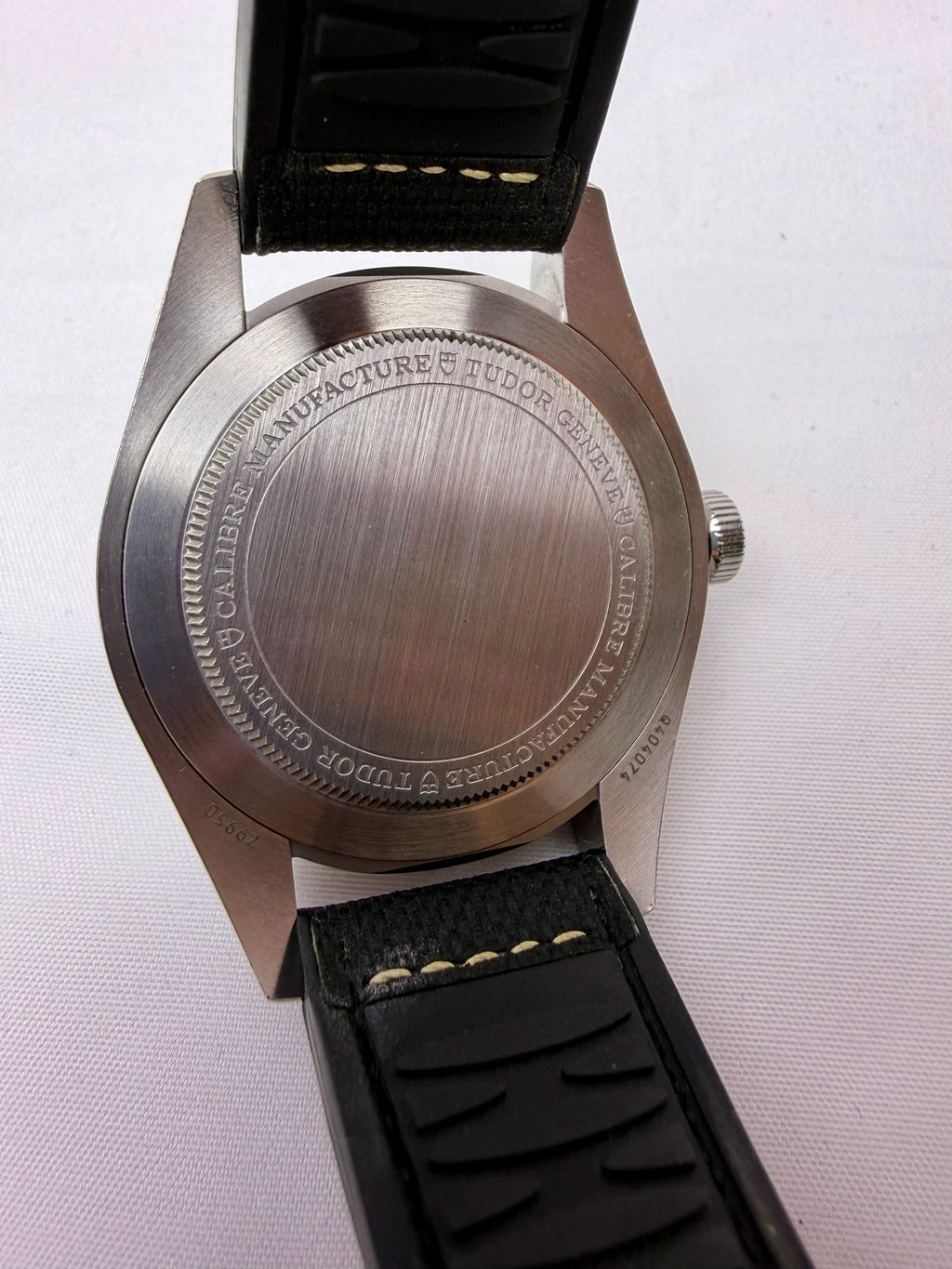 Case #329 — Tudor Ranger on Rubber/Textile  Ref. 79950-0002
