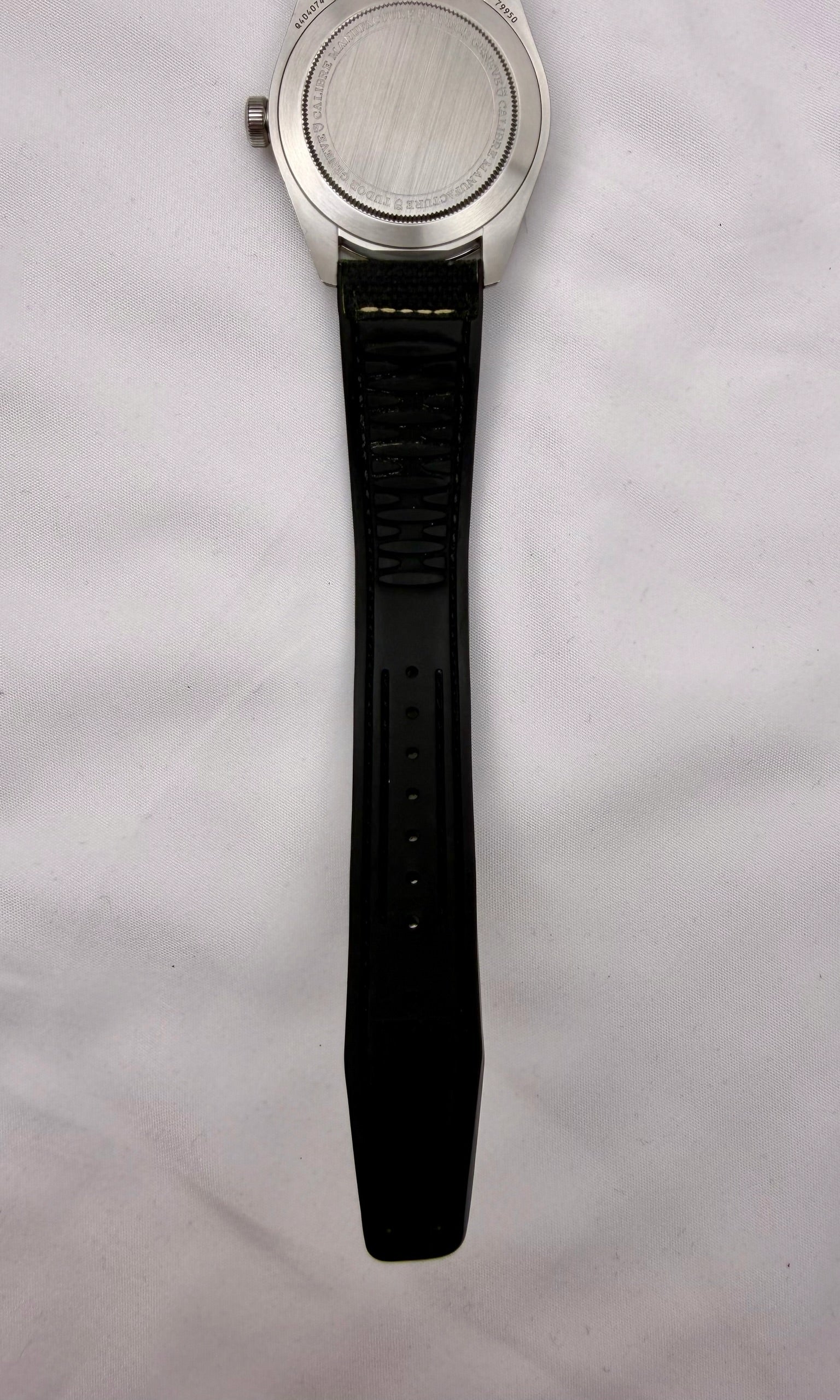 Case #329 — Tudor Ranger on Rubber/Textile  Ref. 79950-0002
