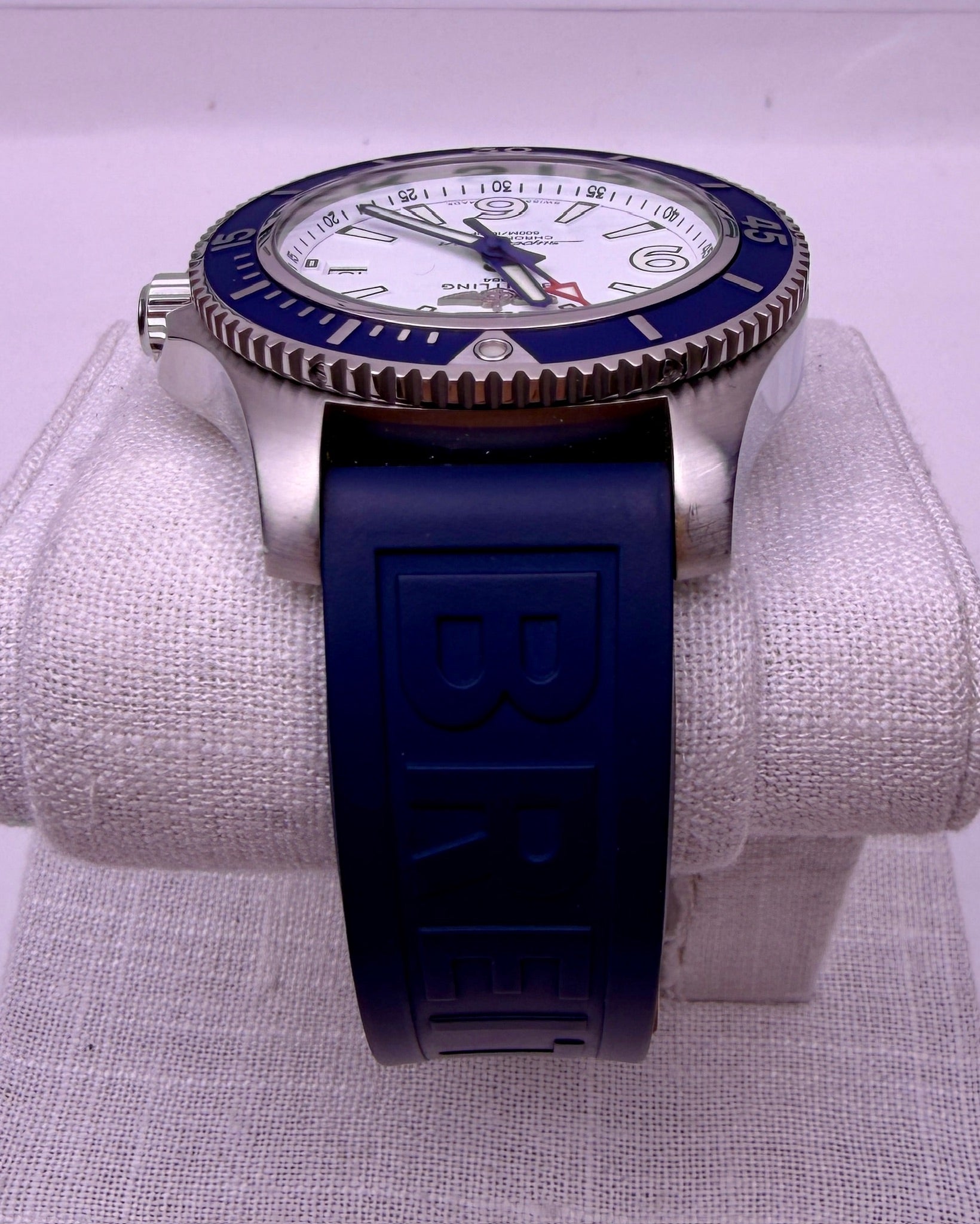 Case #399 — Breitling Superocean 42 Blue and White on Rubber Ref. A17366