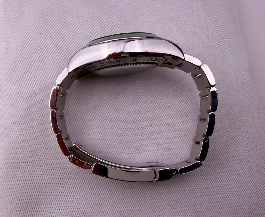 Case #433 — Rolex Milgauss Ref. 116400GV
