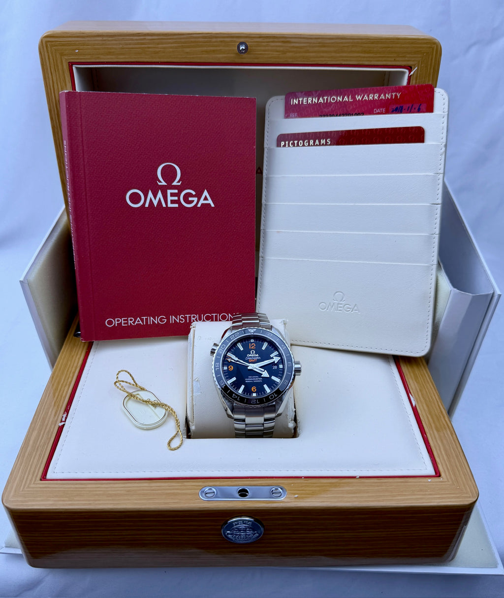 Case #412 — Omega Seamaster Planet Ocean GMT Black Ref. 232.30.44.22.01.002