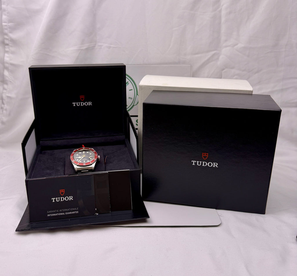 Case #401 — Tudor Black Bay Heritage Burgundy on Oyster Ref. 79230R