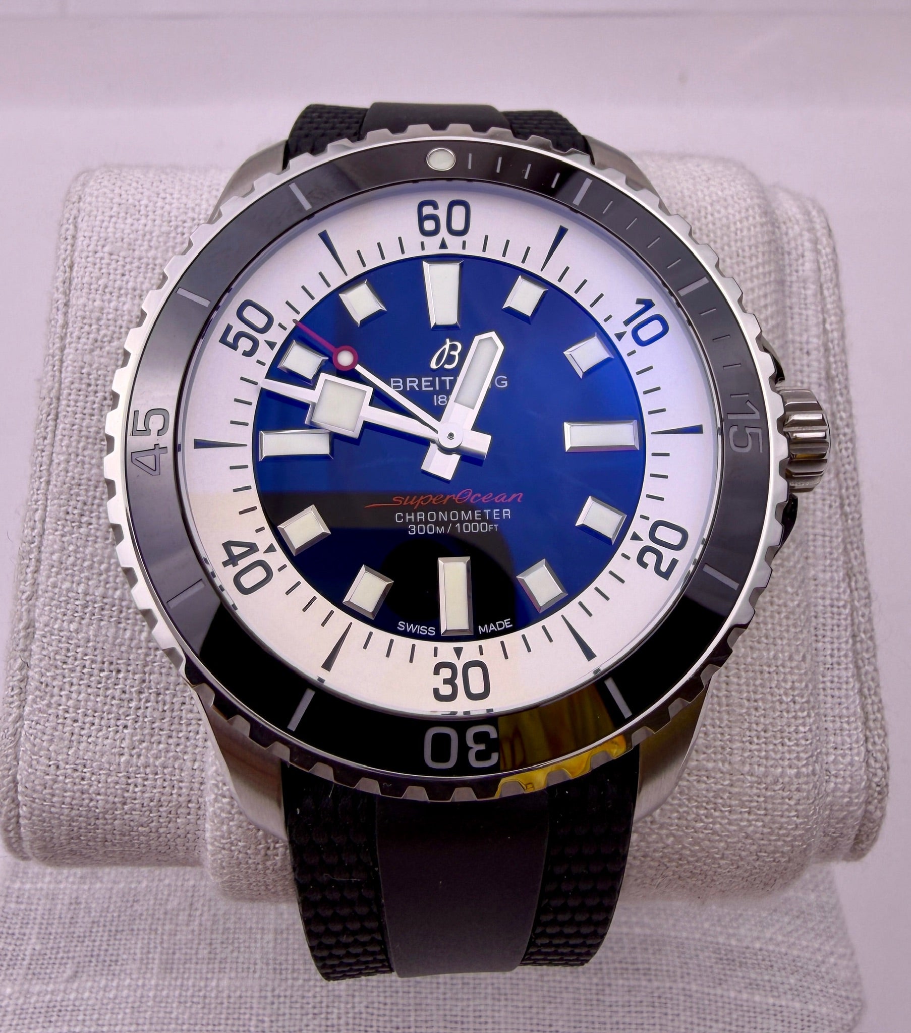 Case #425 — Breitling Superocean 44 Black / White on Rubber Ref. A17376211B1S1