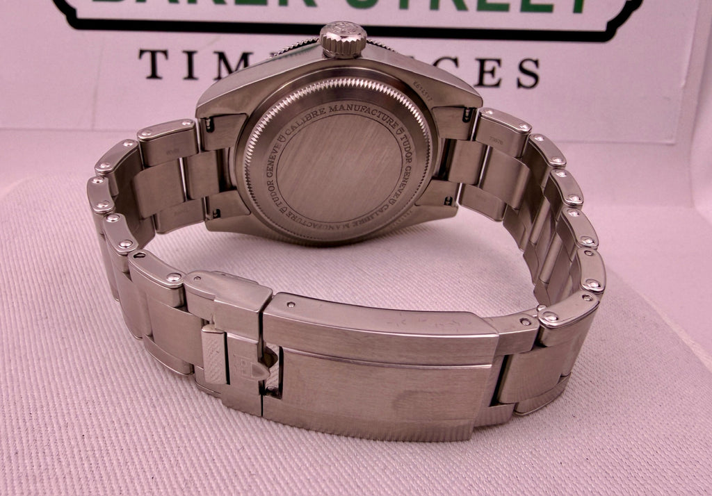 Case #406 — Tudor Black Bay Heritage “Monochrome” Ref. 7941A1A0NU