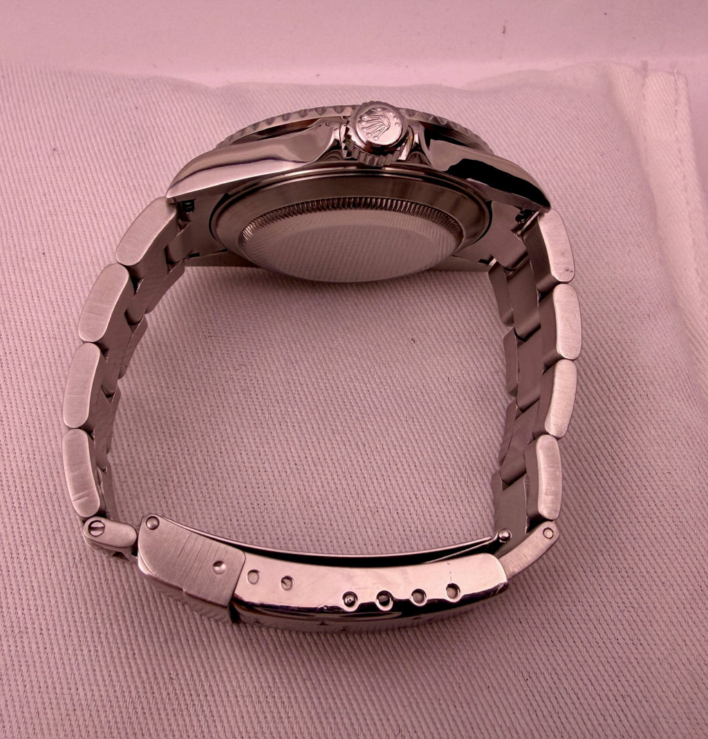 Case #414 — Rolex Submariner Date Black Ref. 16610