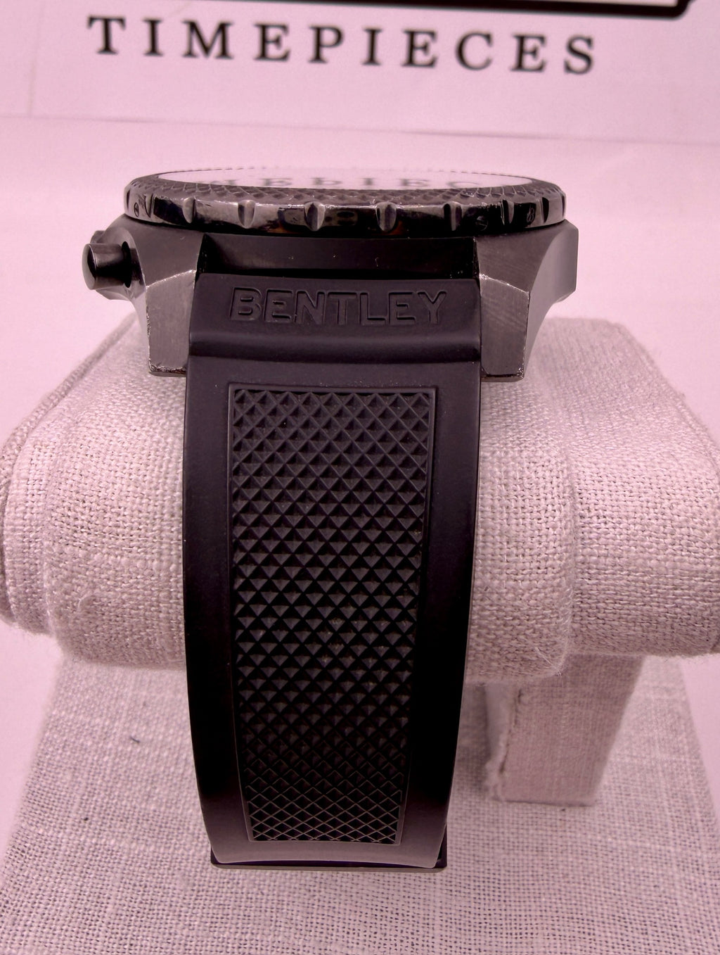 Case #439 — Breitling Bentley 6.75 Speed Midnight Carbon Ref. M44364