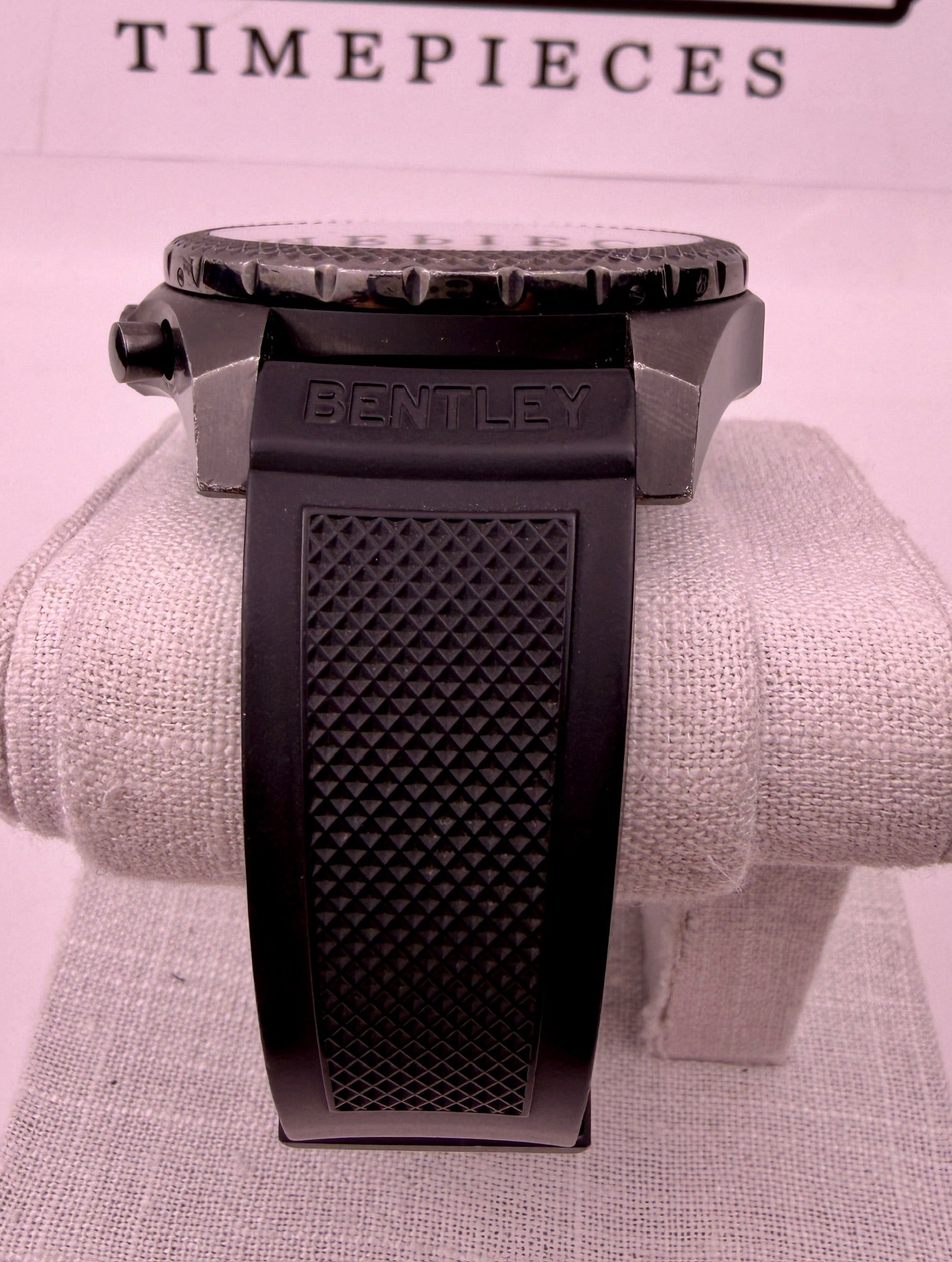 Case #439 — Breitling Bentley 6.75 Speed Midnight Carbon Ref. M44364