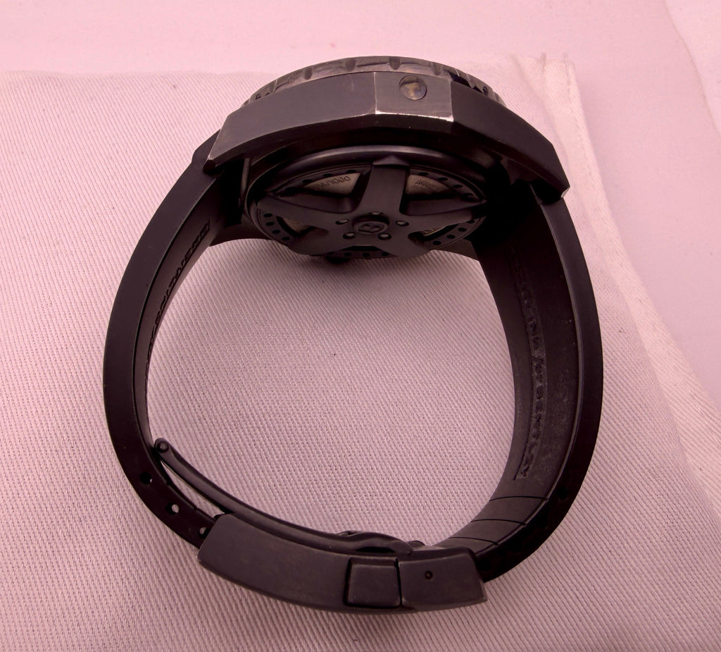 Case #439 — Breitling Bentley 6.75 Speed Midnight Carbon Ref. M44364