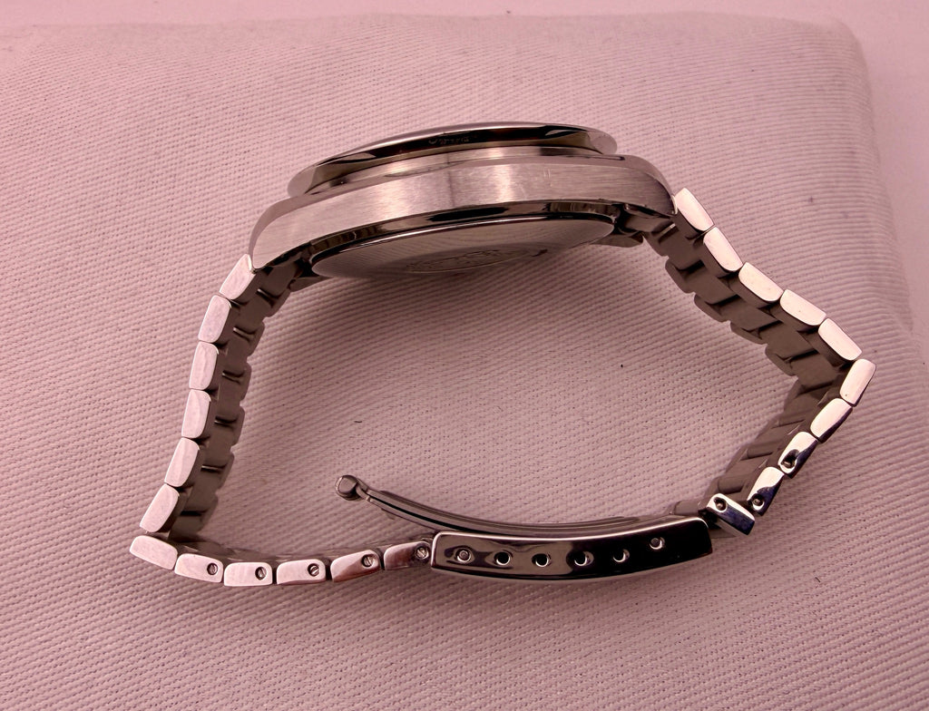 Case #436 — Omega Speedmaster Reduced Mother of Pearl Green Ref. 3834.72.35