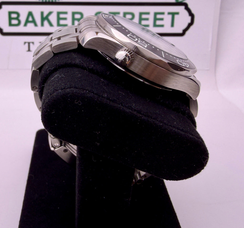 Case #440 — Omega Seamaster Professional White / Black Ref. 210.30.42.20.04.001