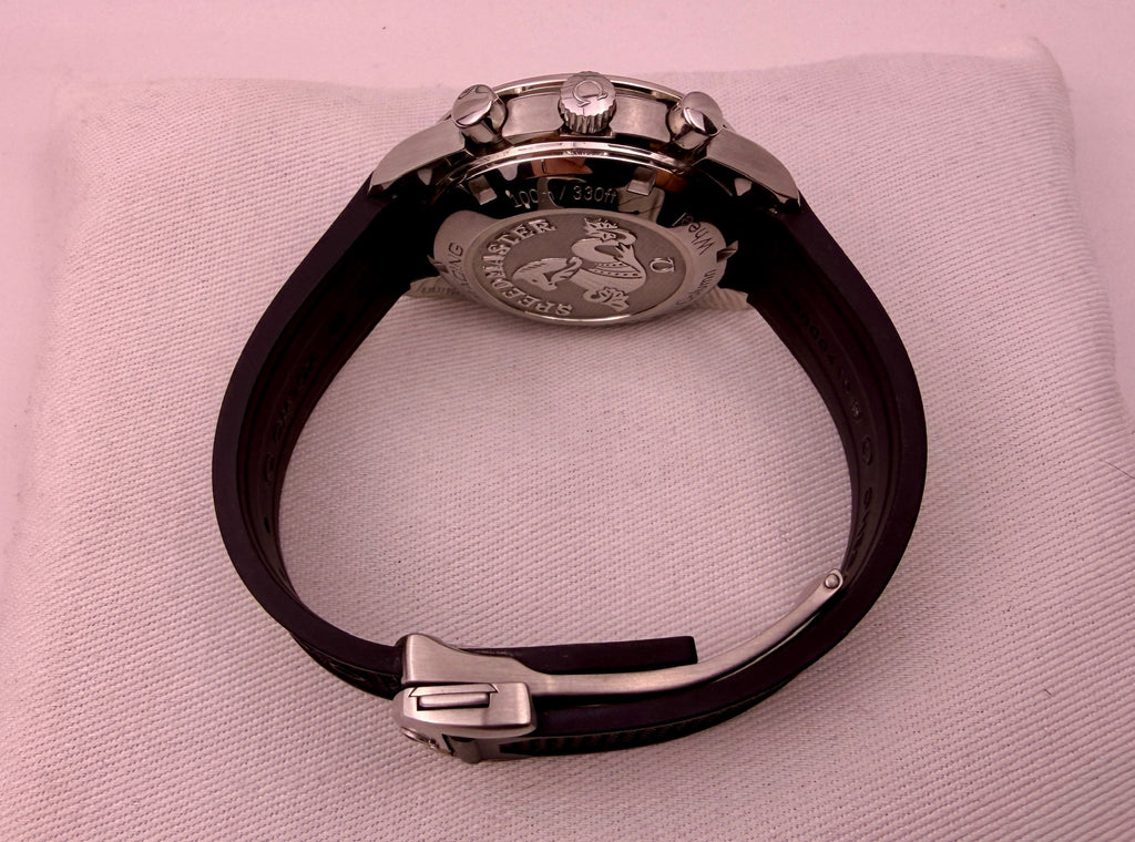 Case #410 — Omega Speedmaster Racing Black on Rubber Strap Ref. 326.32.40.50.01.001