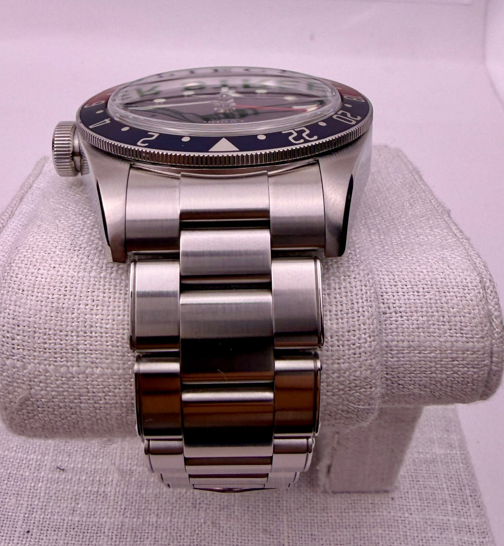 Case #448 — Tudor Black Bay GMT “Pepsi” Black on Oyster Ref. M79830RB