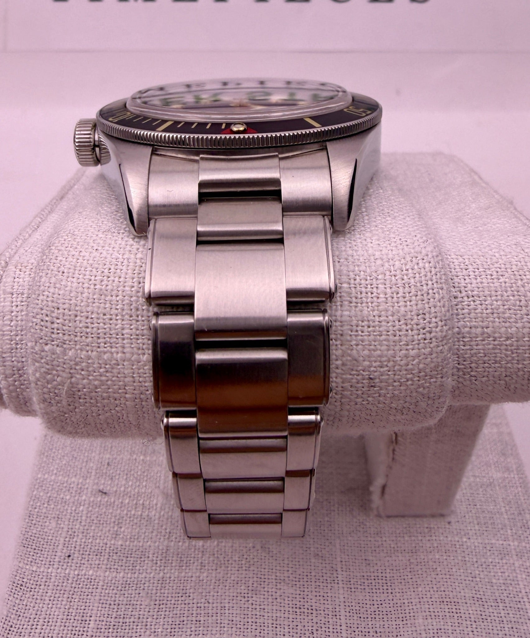 Case #450 — Tudor Black Bay 58 Black / Gilt on Oyster Bracelet Ref. M79030N