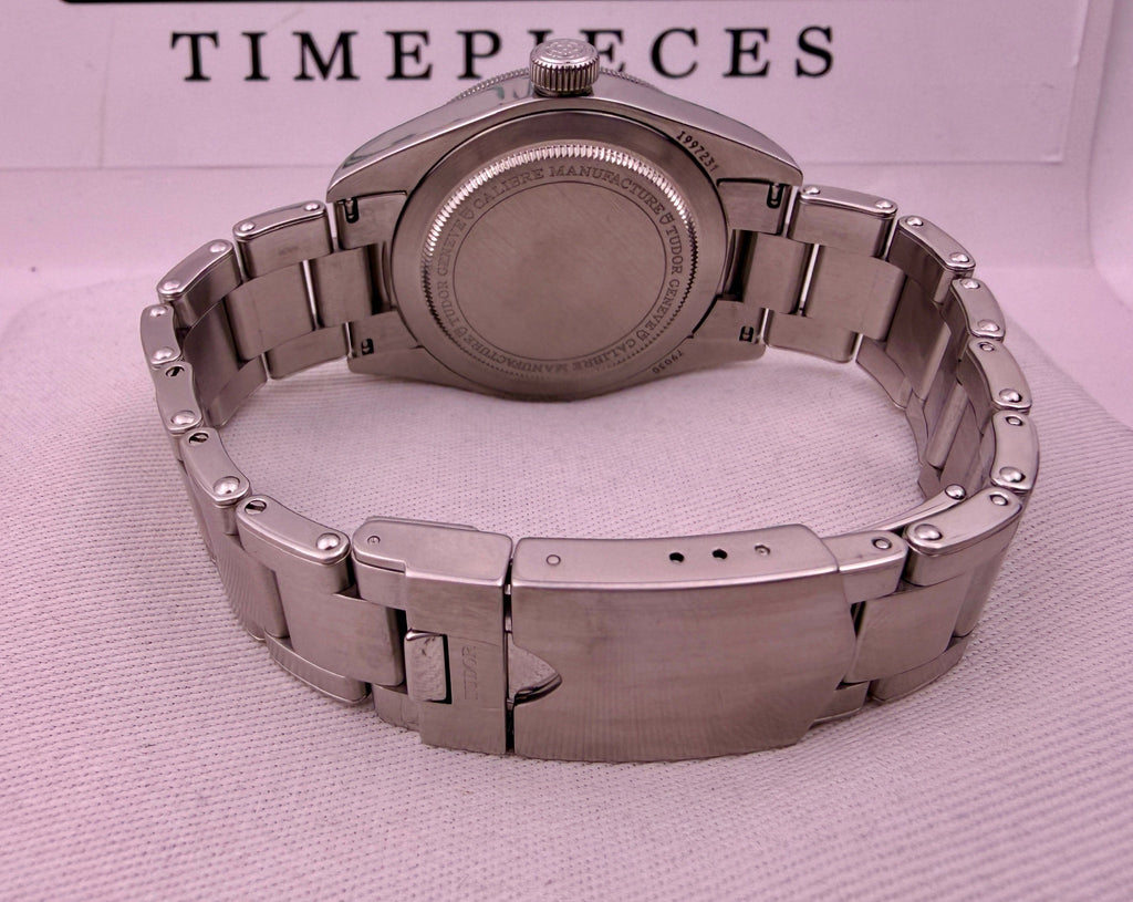 Case #450 — Tudor Black Bay 58 Black / Gilt on Oyster Bracelet Ref. M79030N