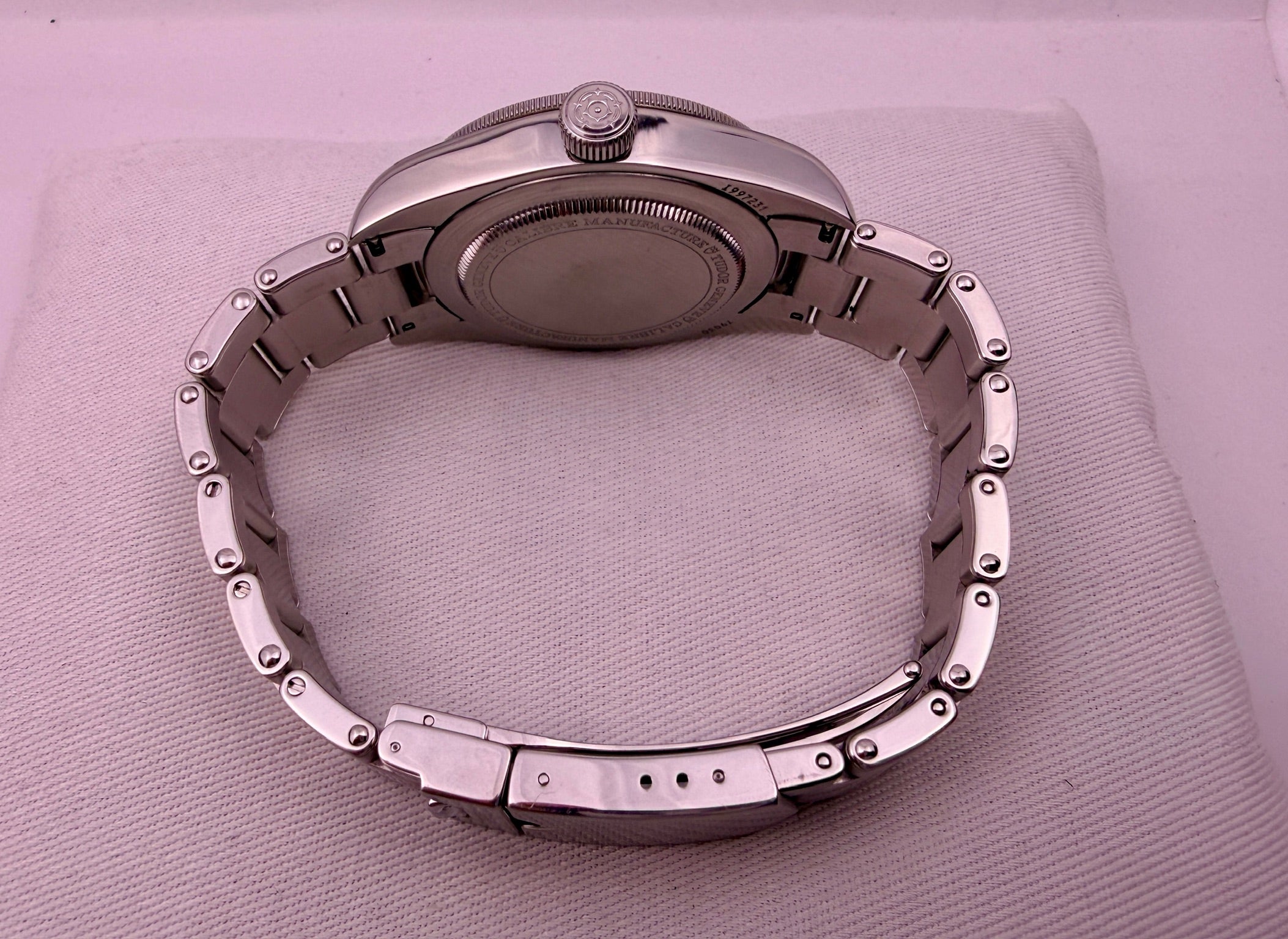 Case #450 — Tudor Black Bay 58 Black / Gilt on Oyster Bracelet Ref. M79030N