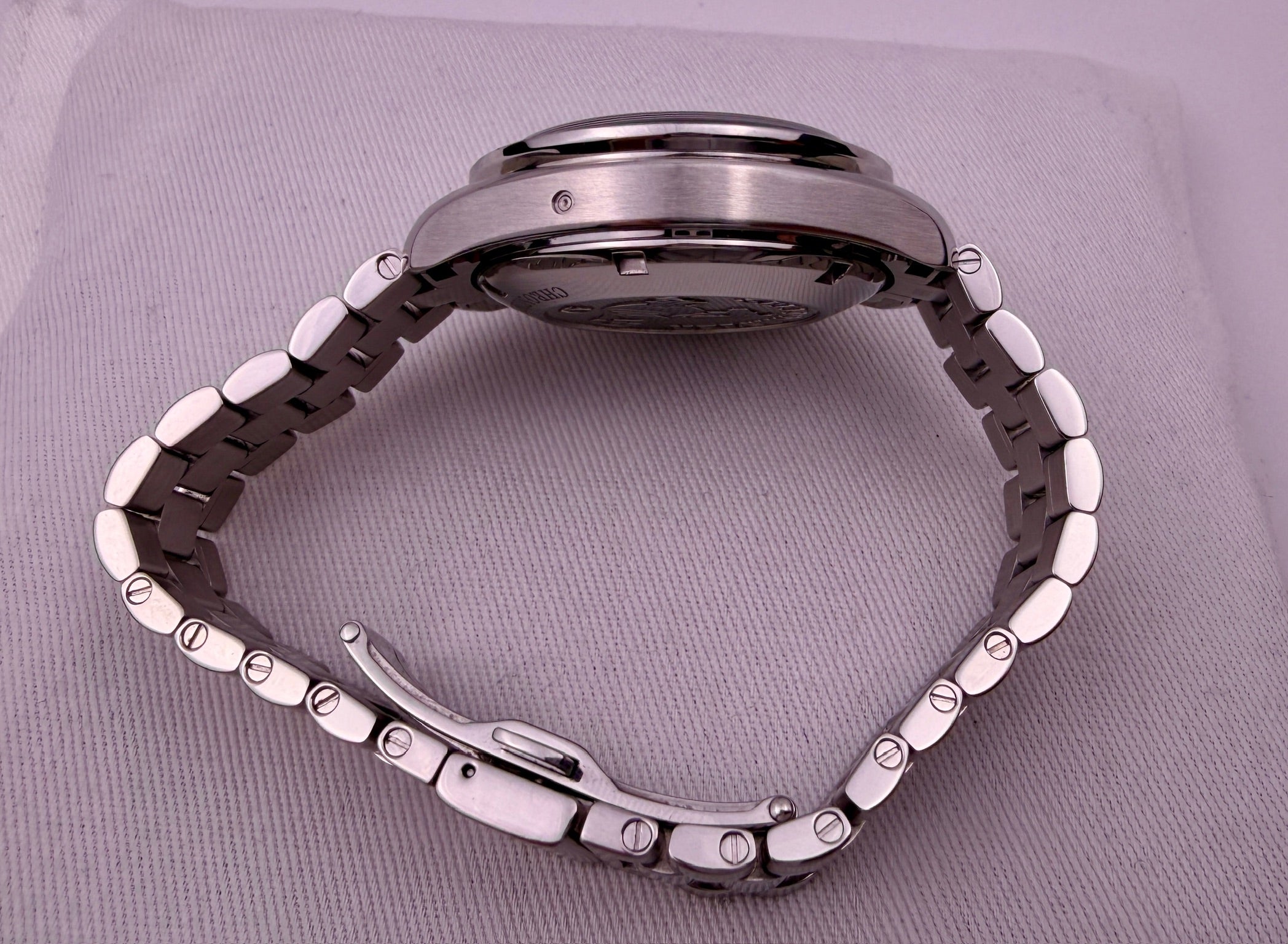 Case #444 — Omega Speedmaster 38 Co-Axial Chronograph, grey dial Ref. 324.30.38.40.06.001