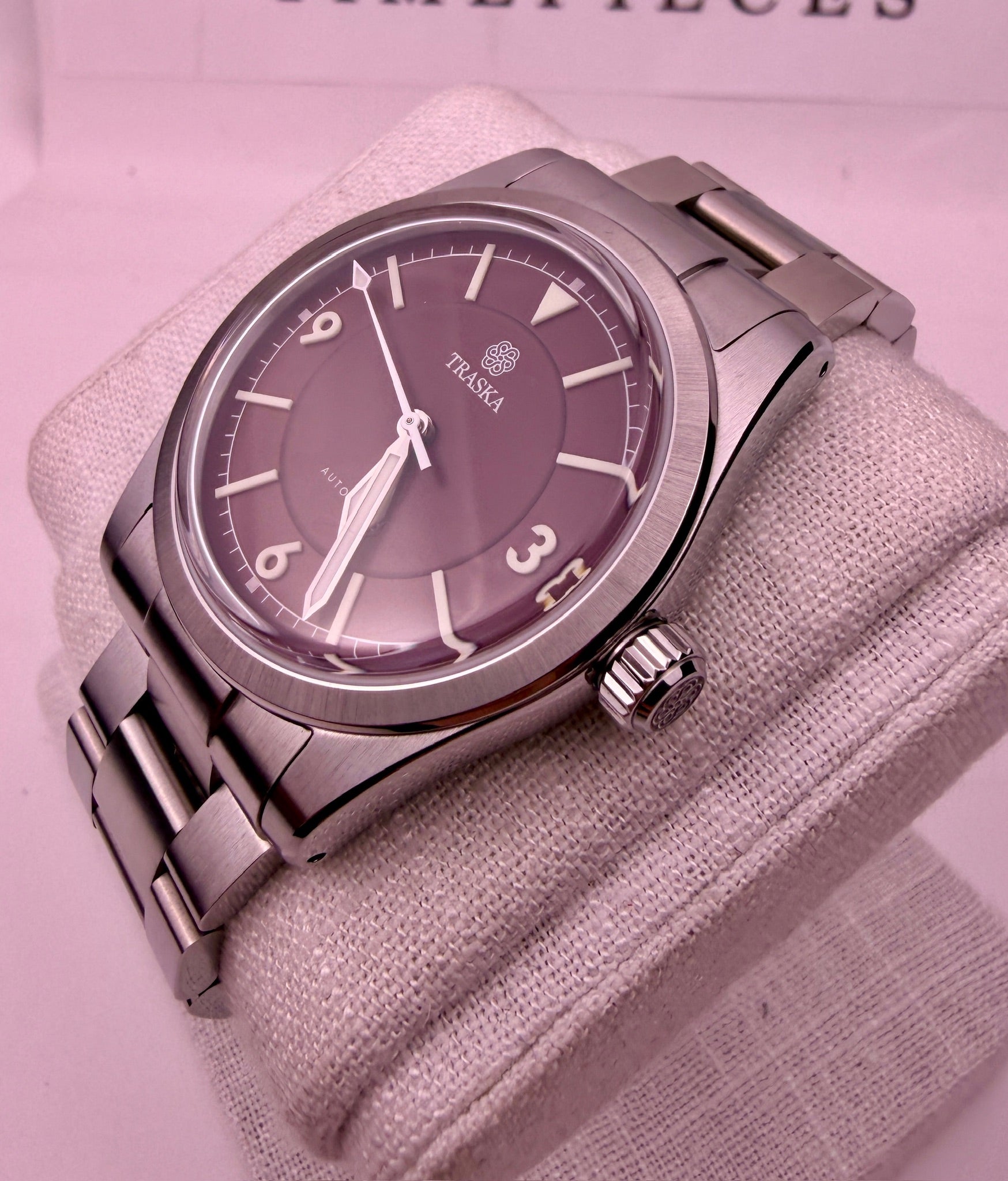 Case #500 — Traska V6 Summiteer Red Ref. 6224